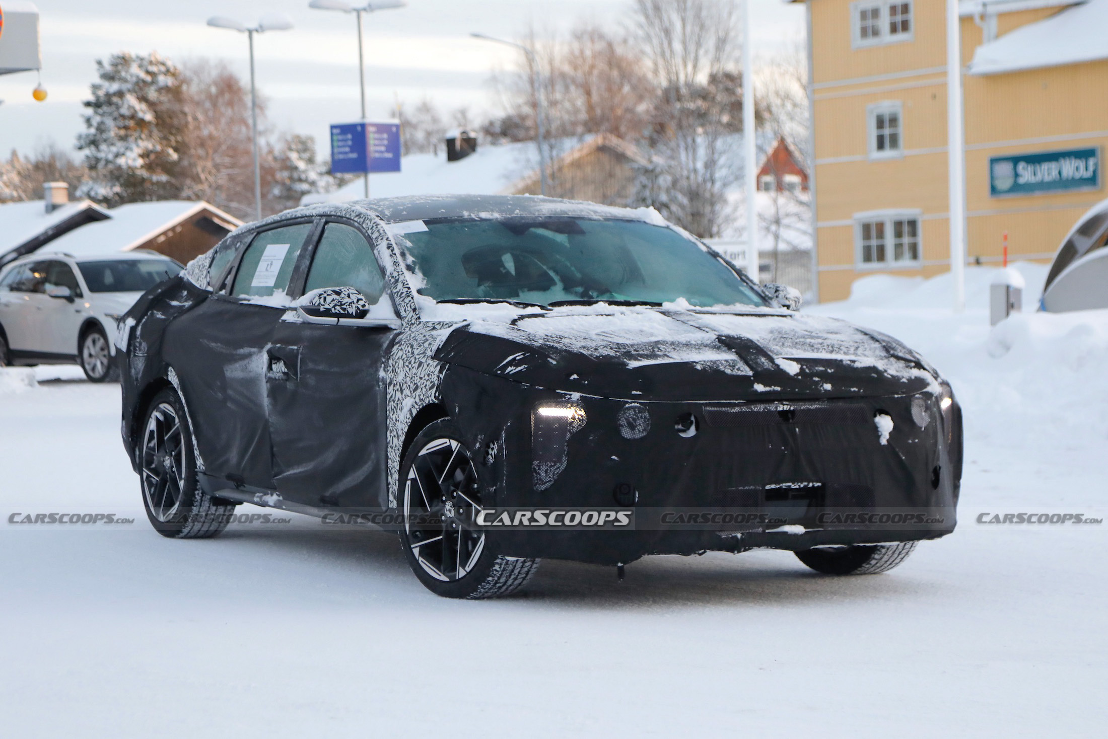 Kia K4 Forte spy shots scoop 00003