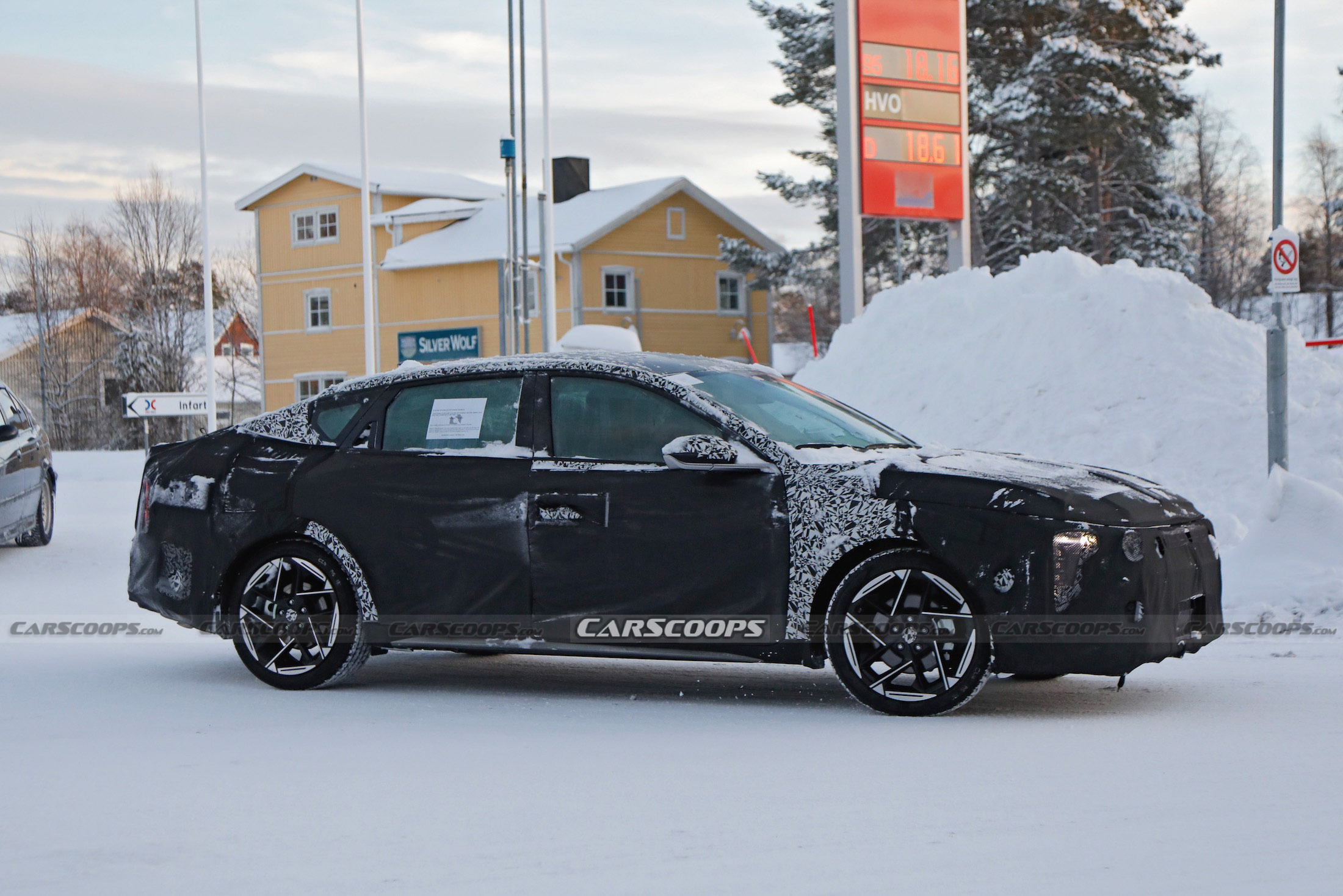 Kia K4 Forte spy shots scoop 00005