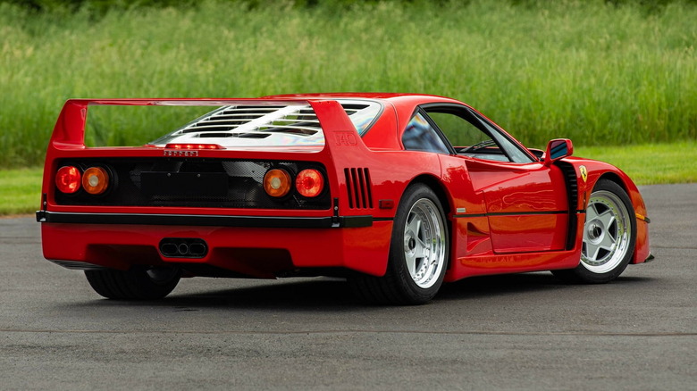Ferrari F40 3
