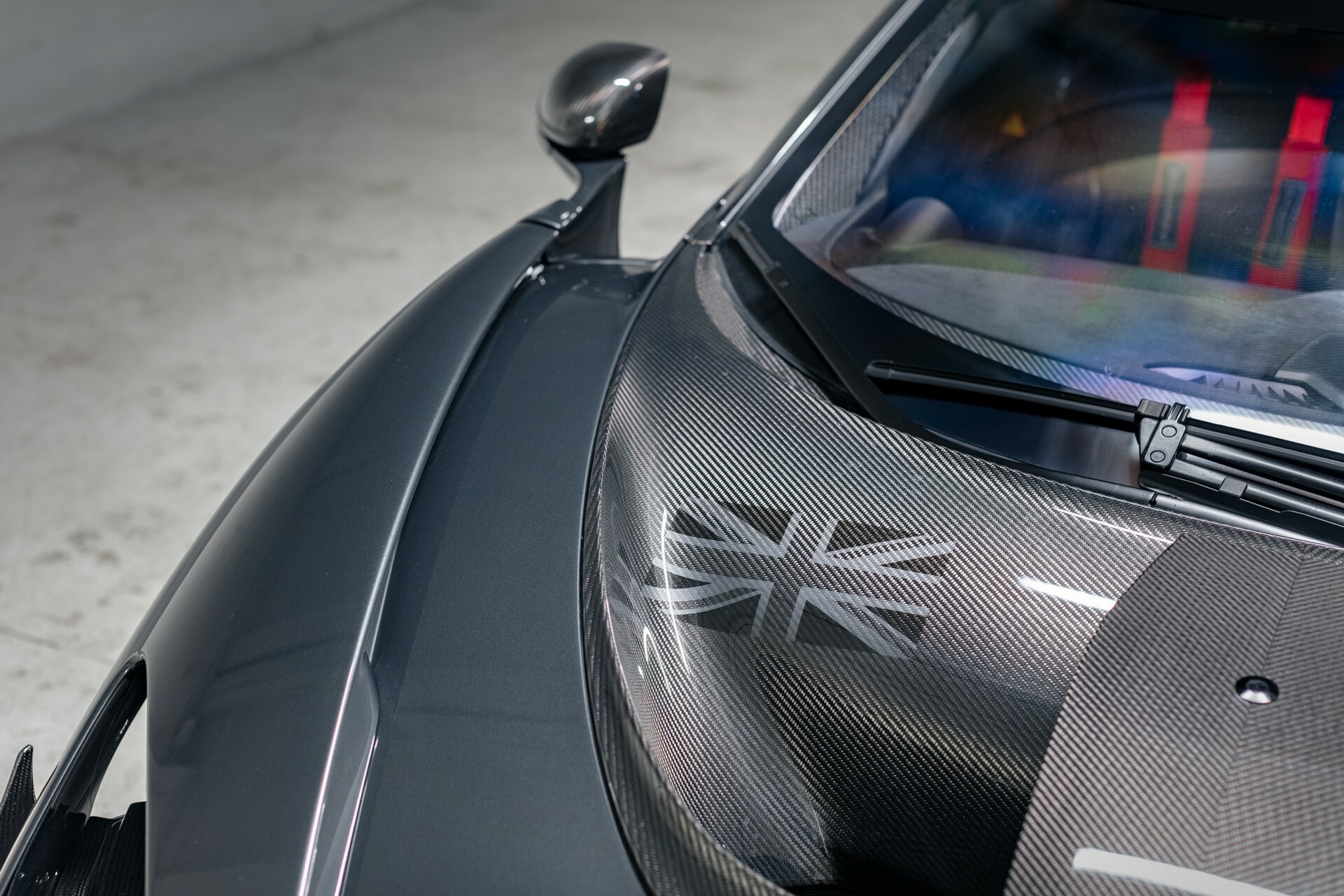 Lanzante McLaren Senna GTR LM 25 - 10