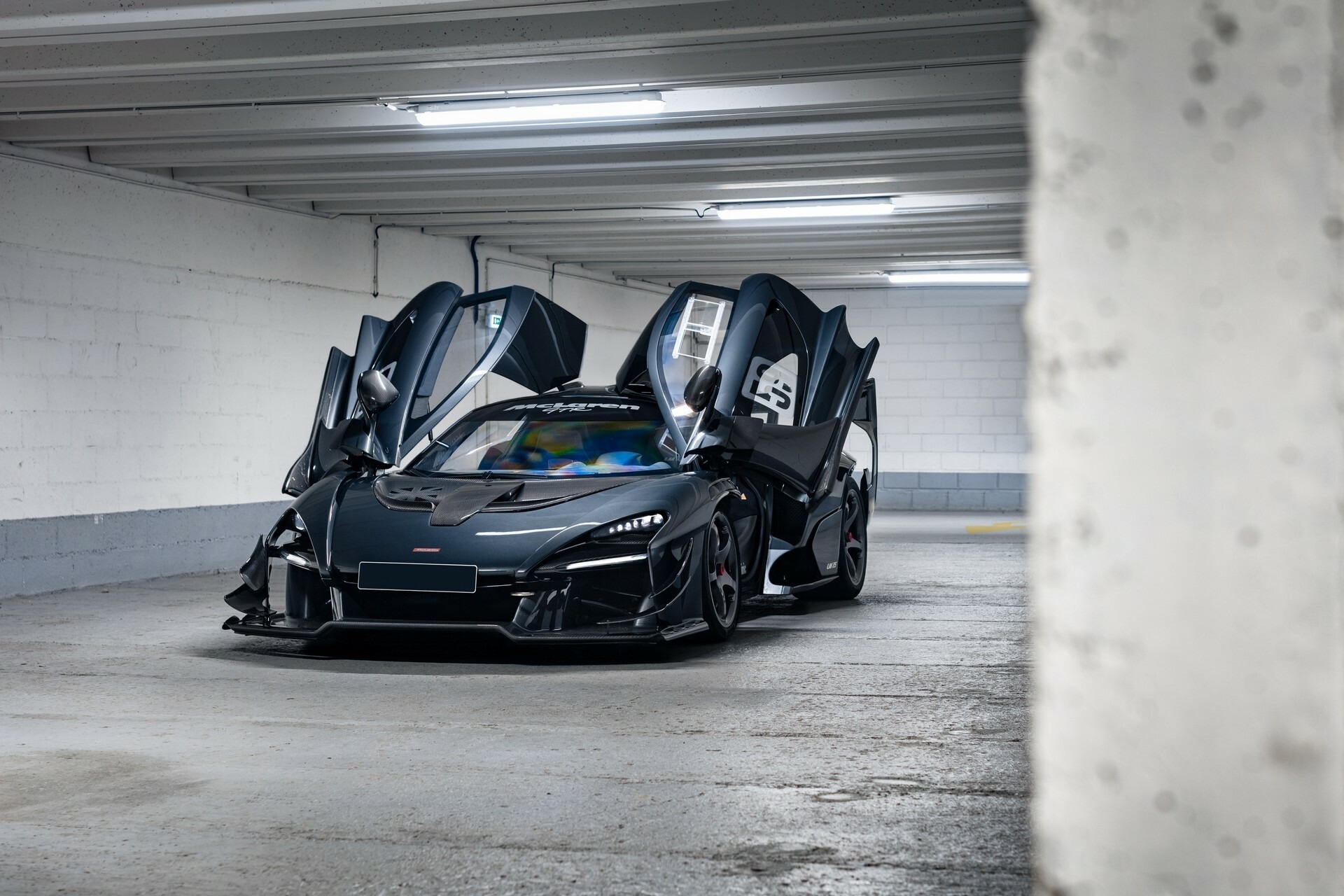Lanzante McLaren Senna GTR LM 25 - 11