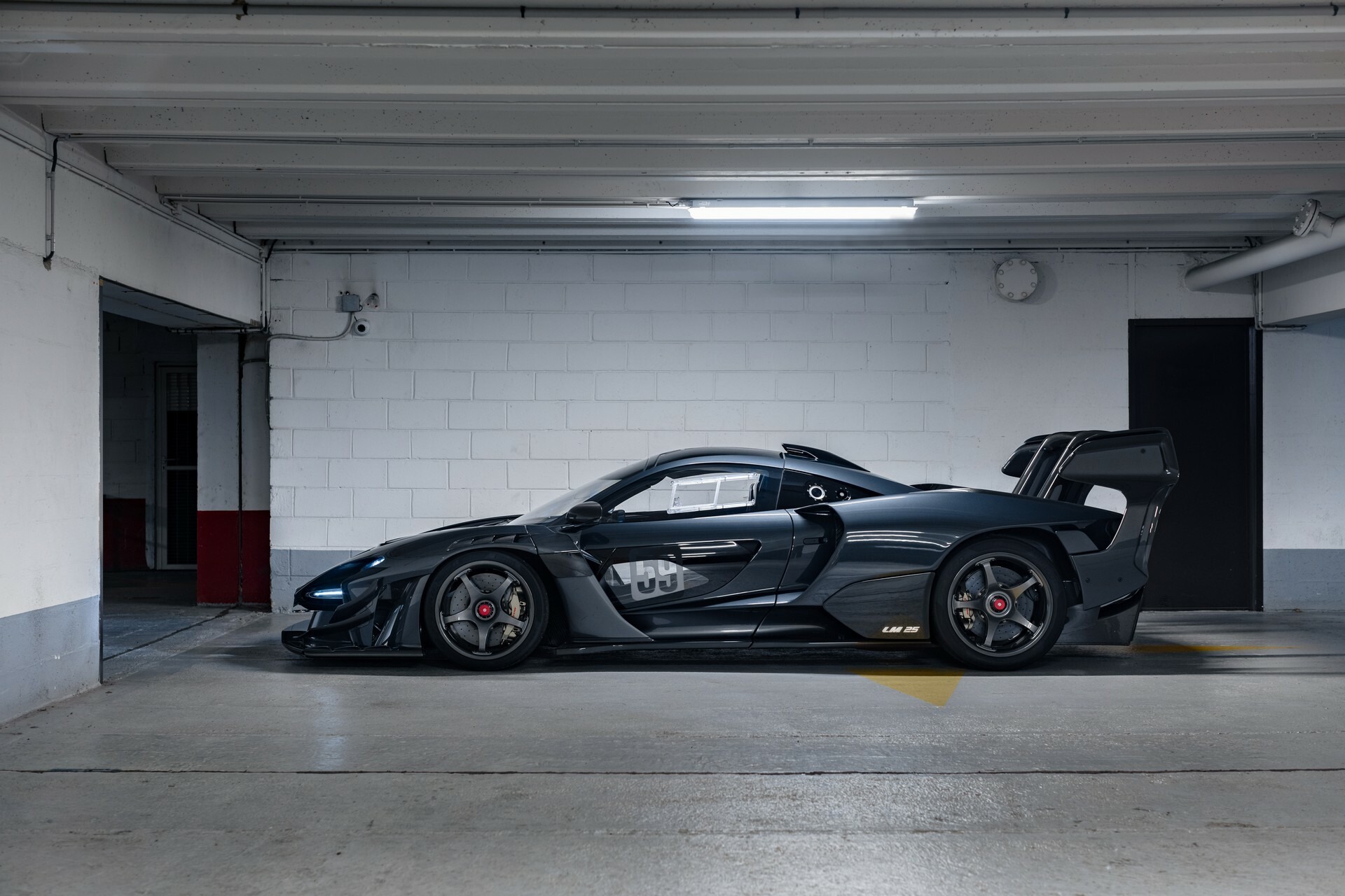 Lanzante McLaren Senna GTR LM 25 - 3