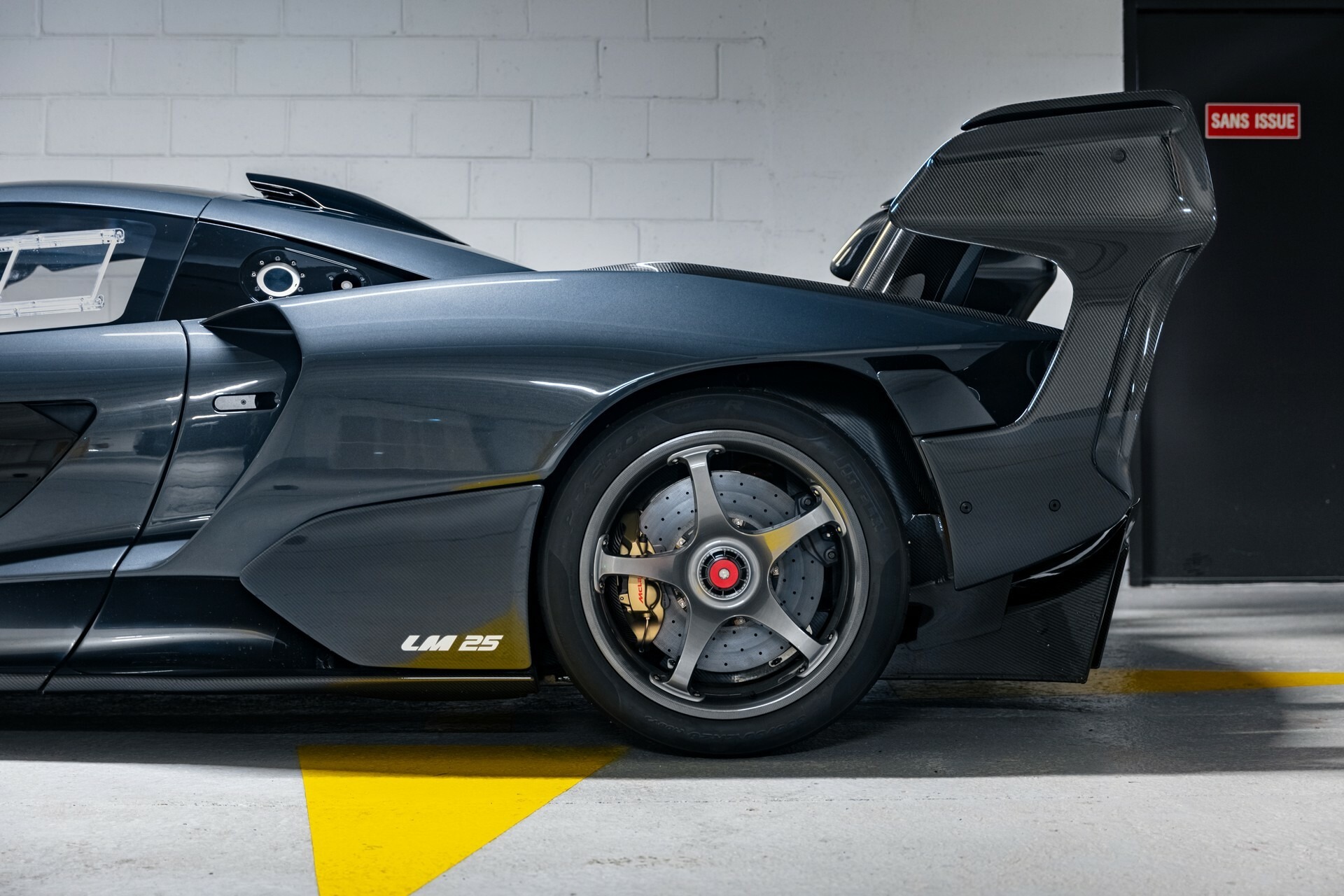 Lanzante McLaren Senna GTR LM 25 - 9