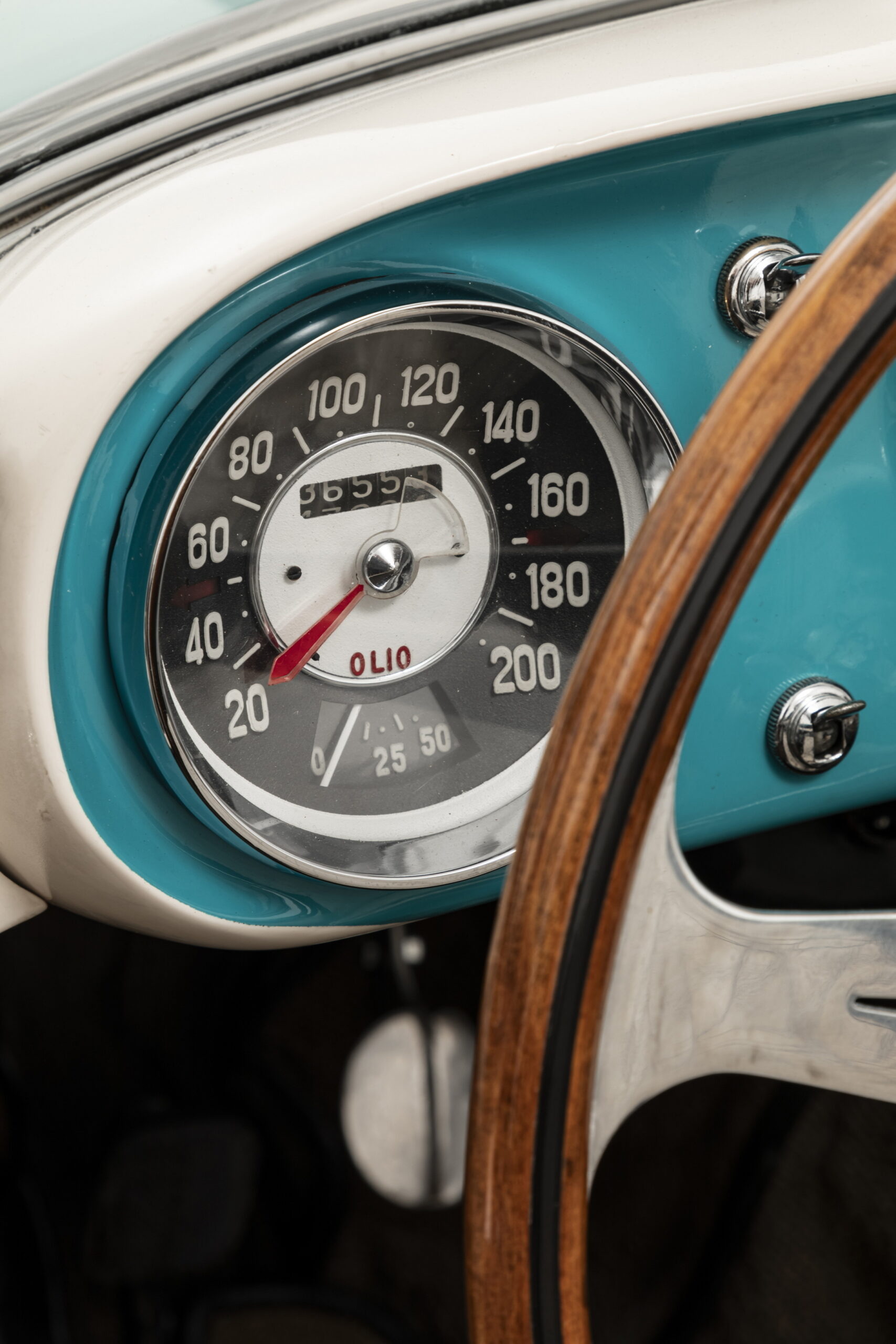 1955 Abarth 208 A Spyder Detail 6