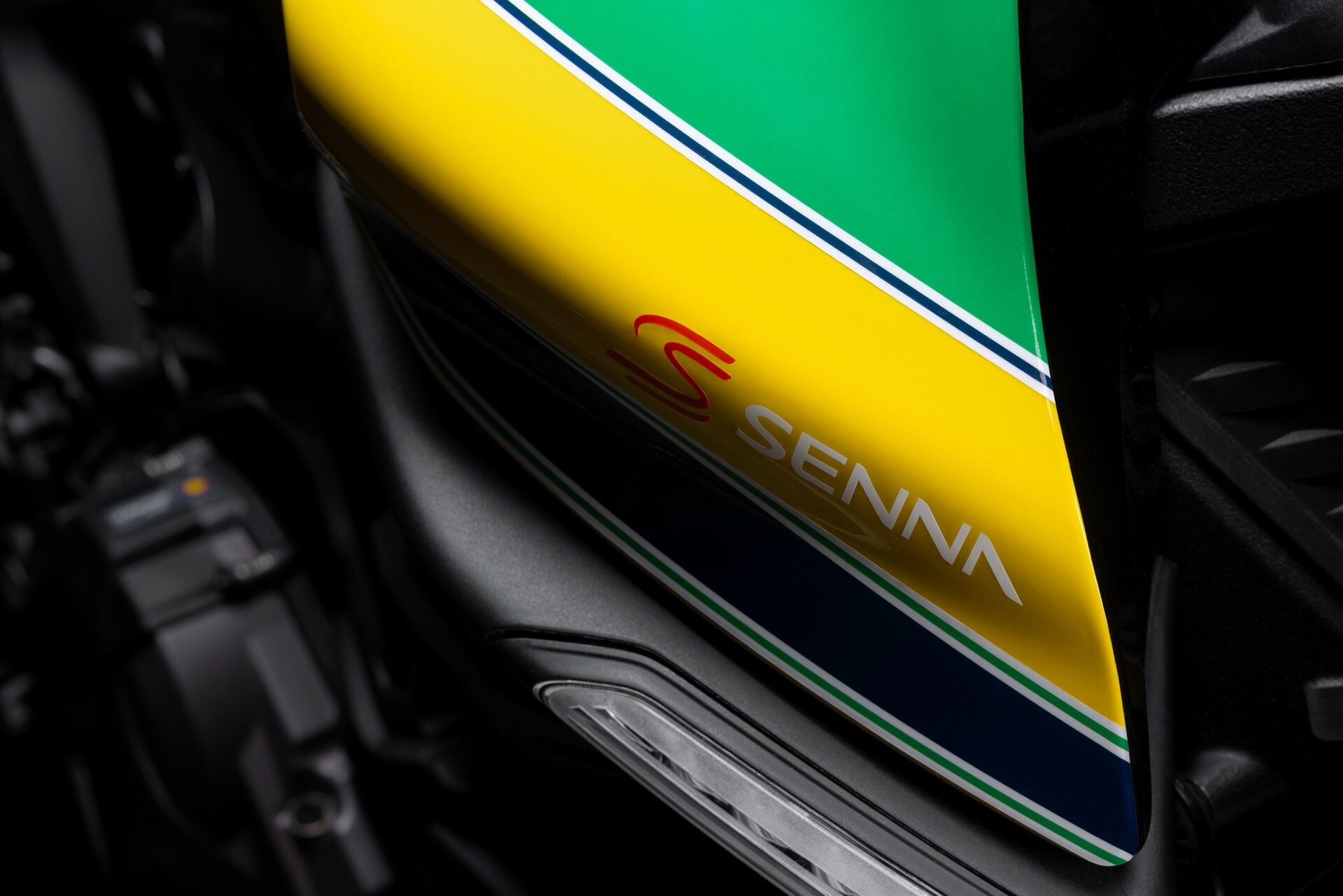 Ducati Monster Senna 516 20