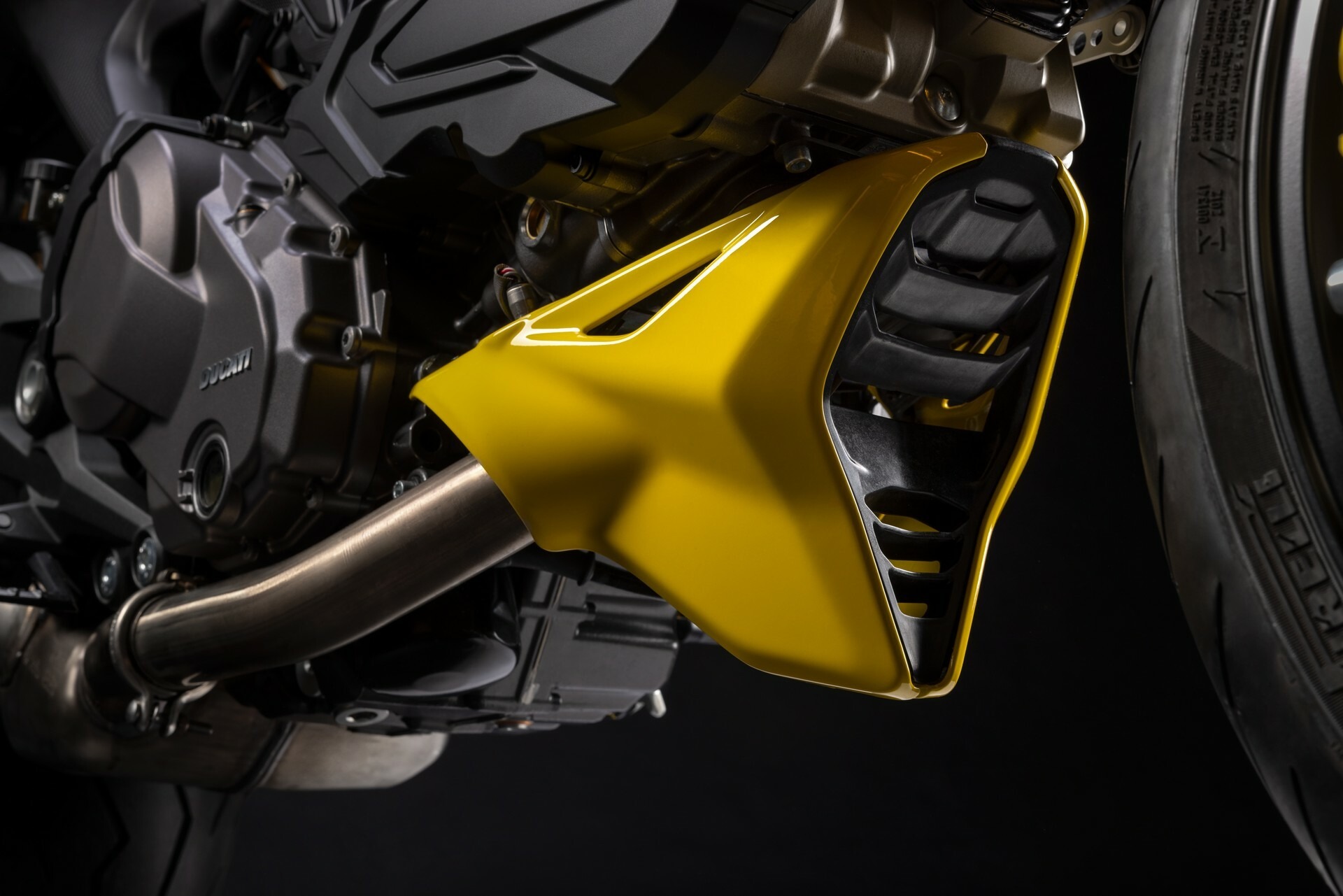 Ducati Monster Senna 516 24