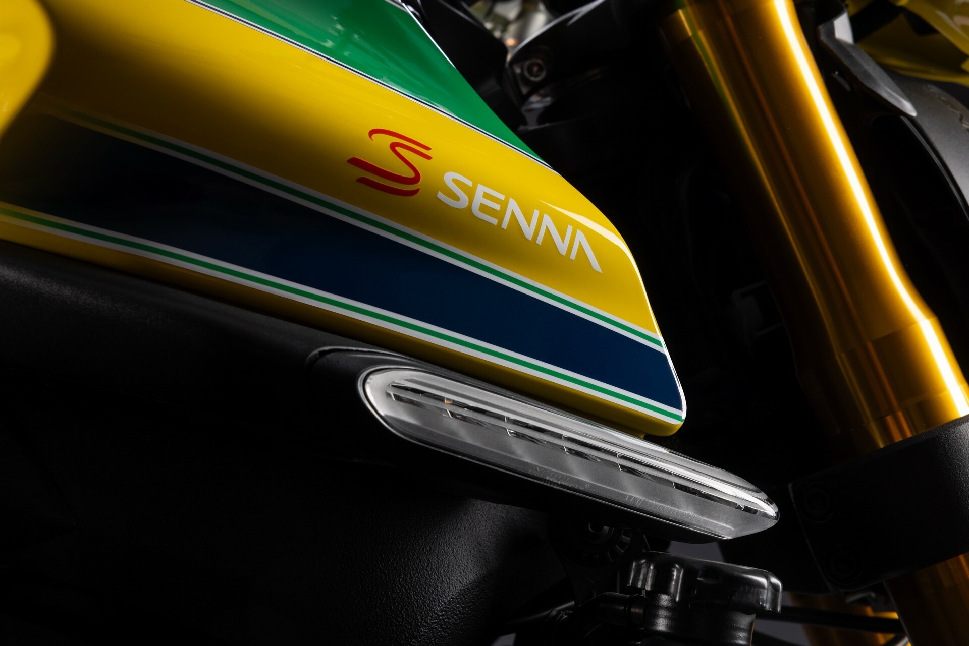 Ducati Monster Senna 516 30