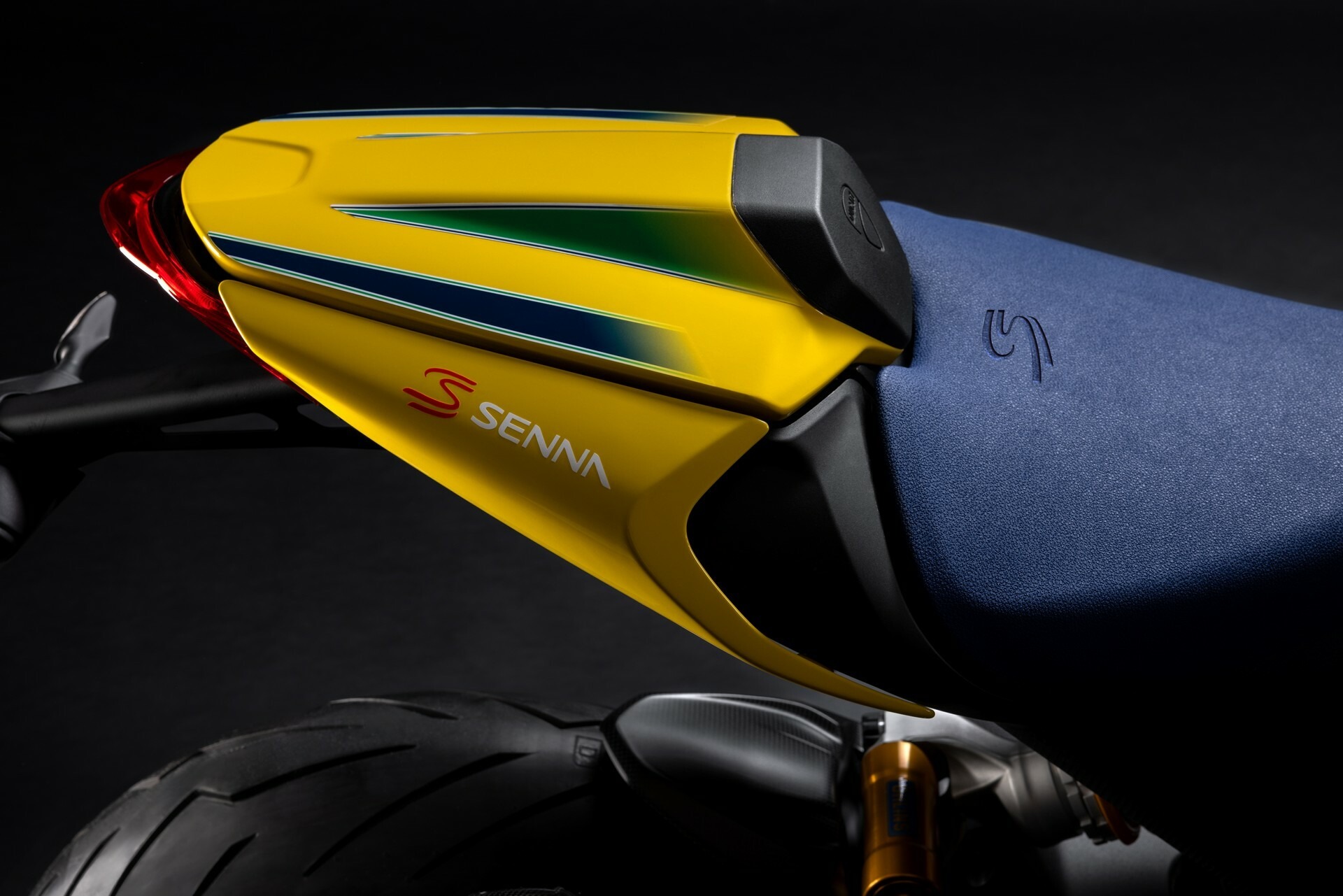 Ducati Monster Senna 516 32