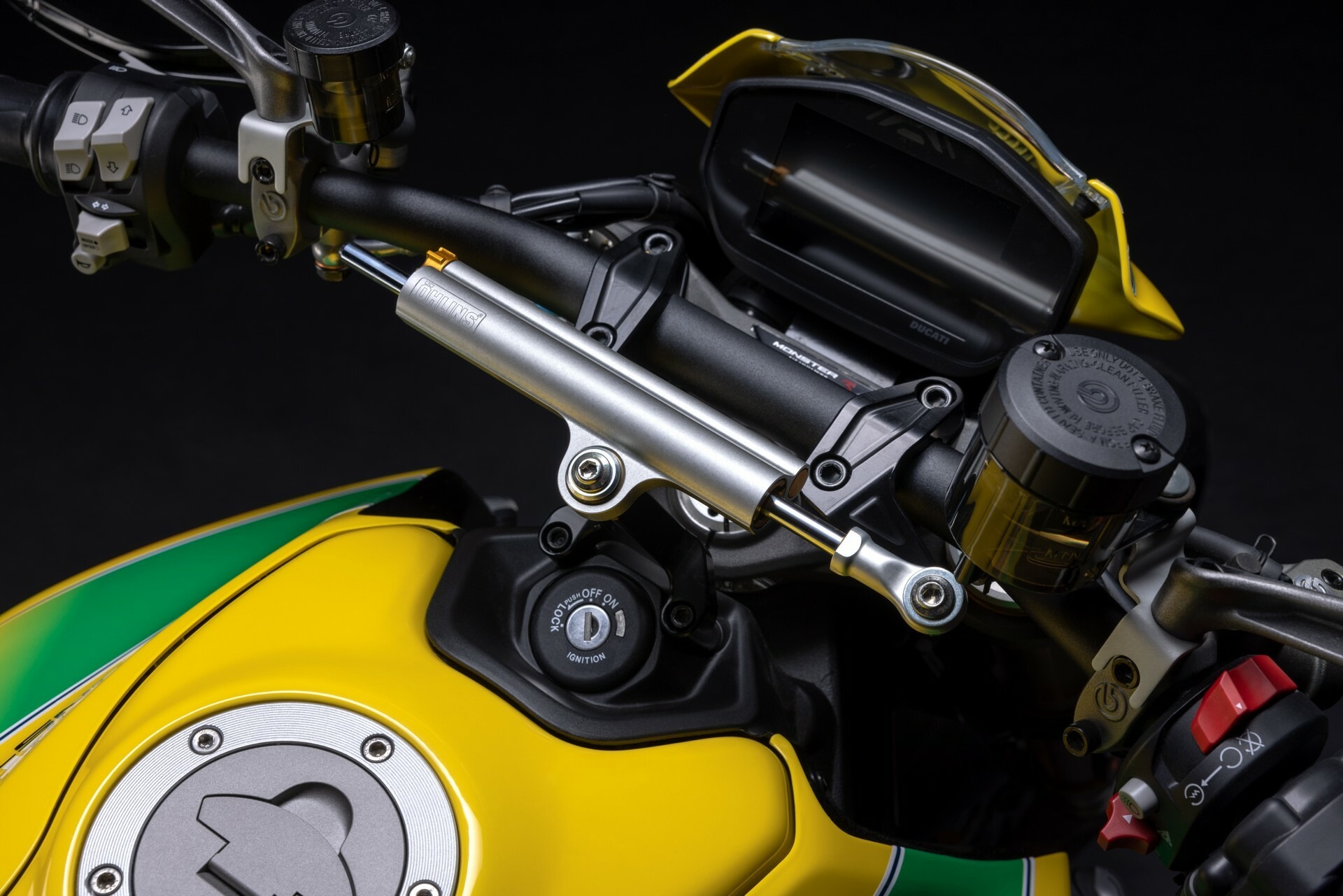 Ducati Monster Senna 516 44