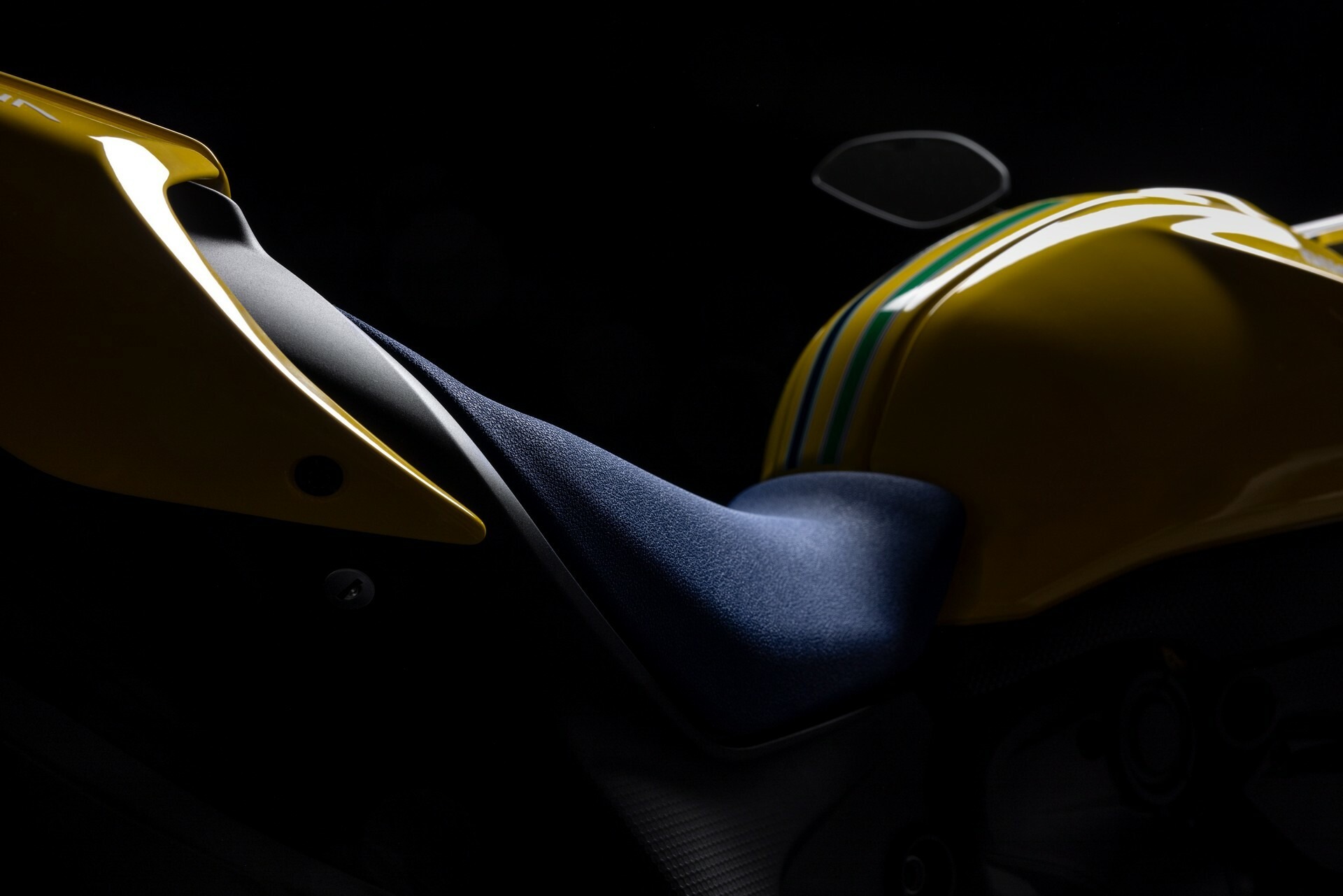 Ducati Monster Senna 516 46