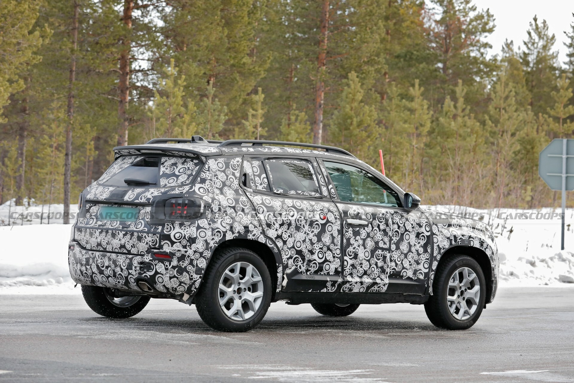 2025 Jeep Avenger 4xe 515 10