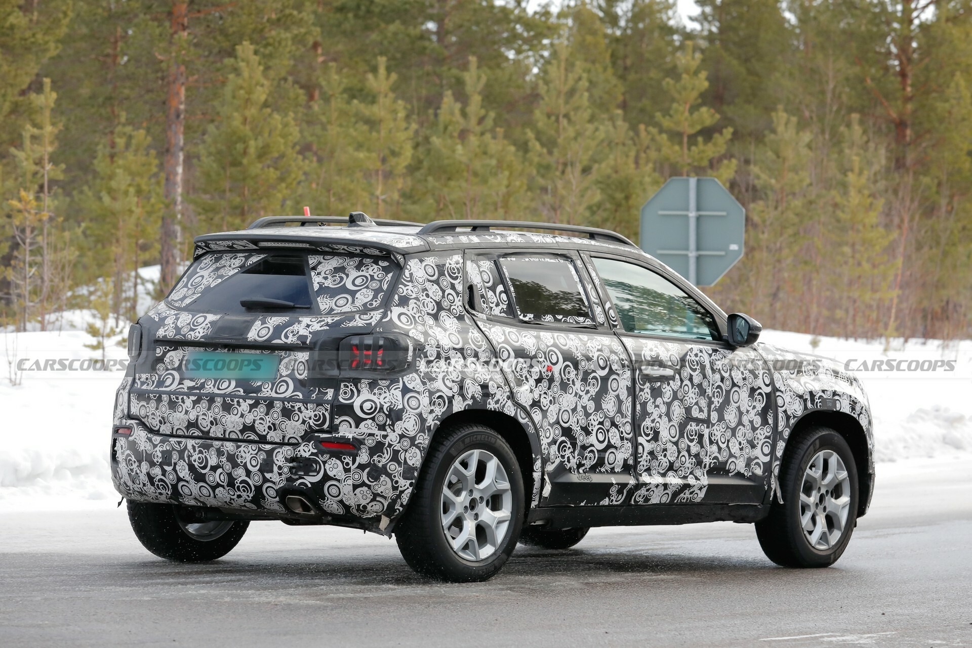 2025 Jeep Avenger 4xe 515 11