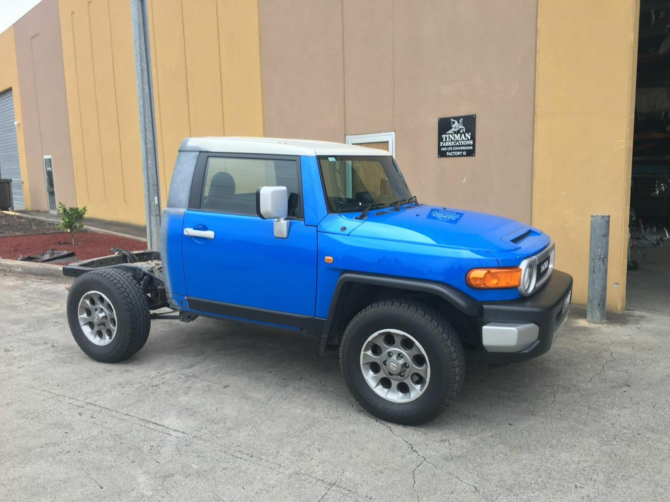 Toyota FJ Cruiser Pickup Conversion (12)