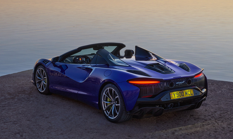 McLaren Artura Speed 00004