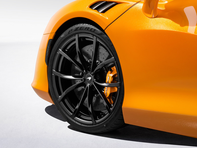 McLaren Artura Speed 00033