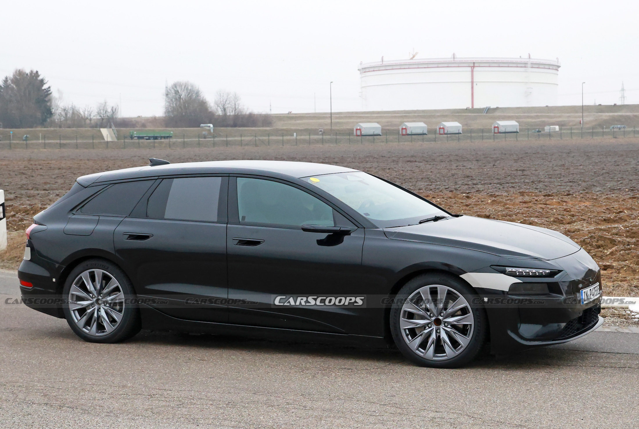 Audi A6 Avant e-tron 00008