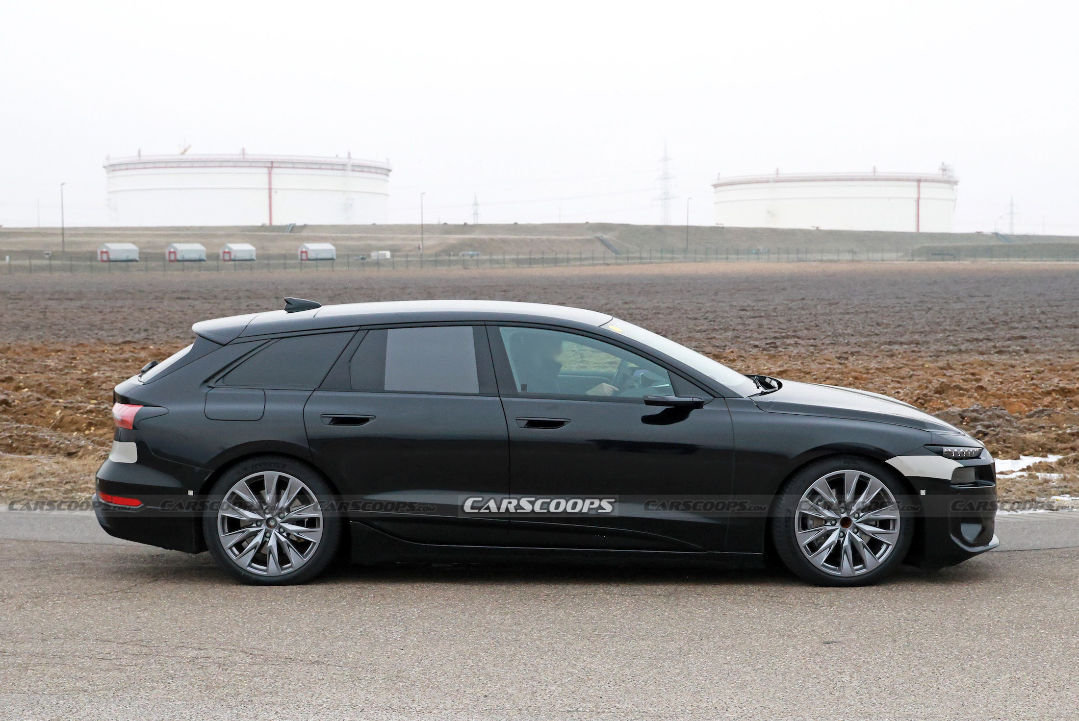 Audi A6 Avant e-tron 00010