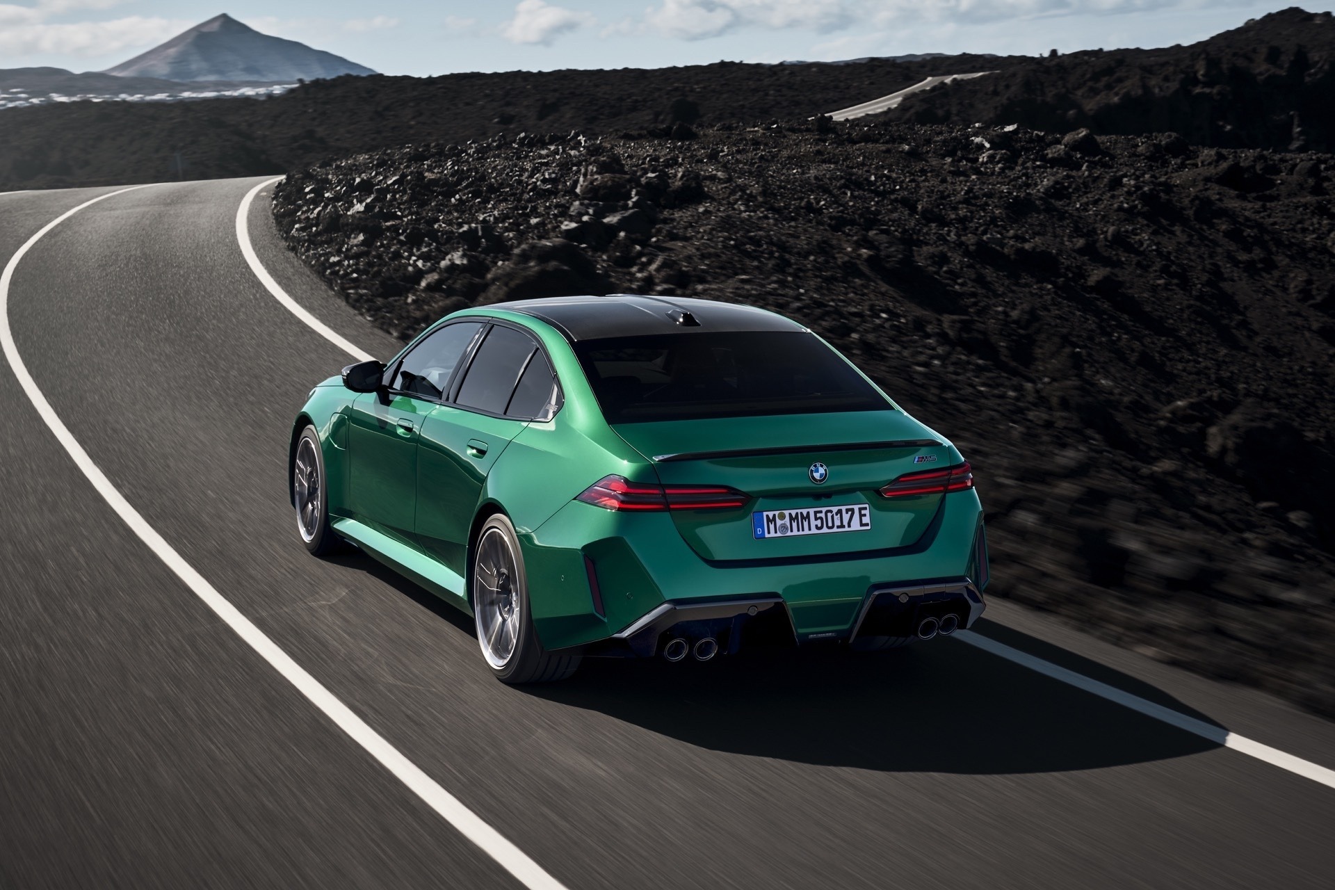 2025 BMW M5 16