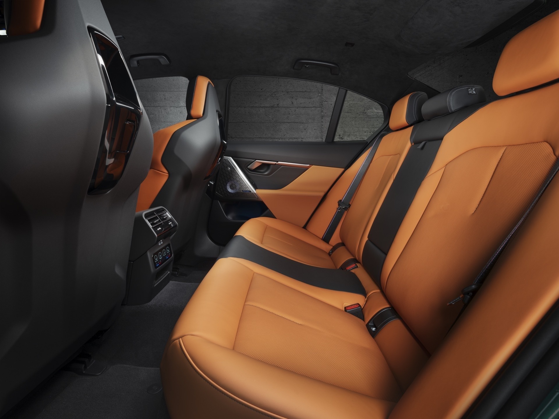 2025 BMW M5 64