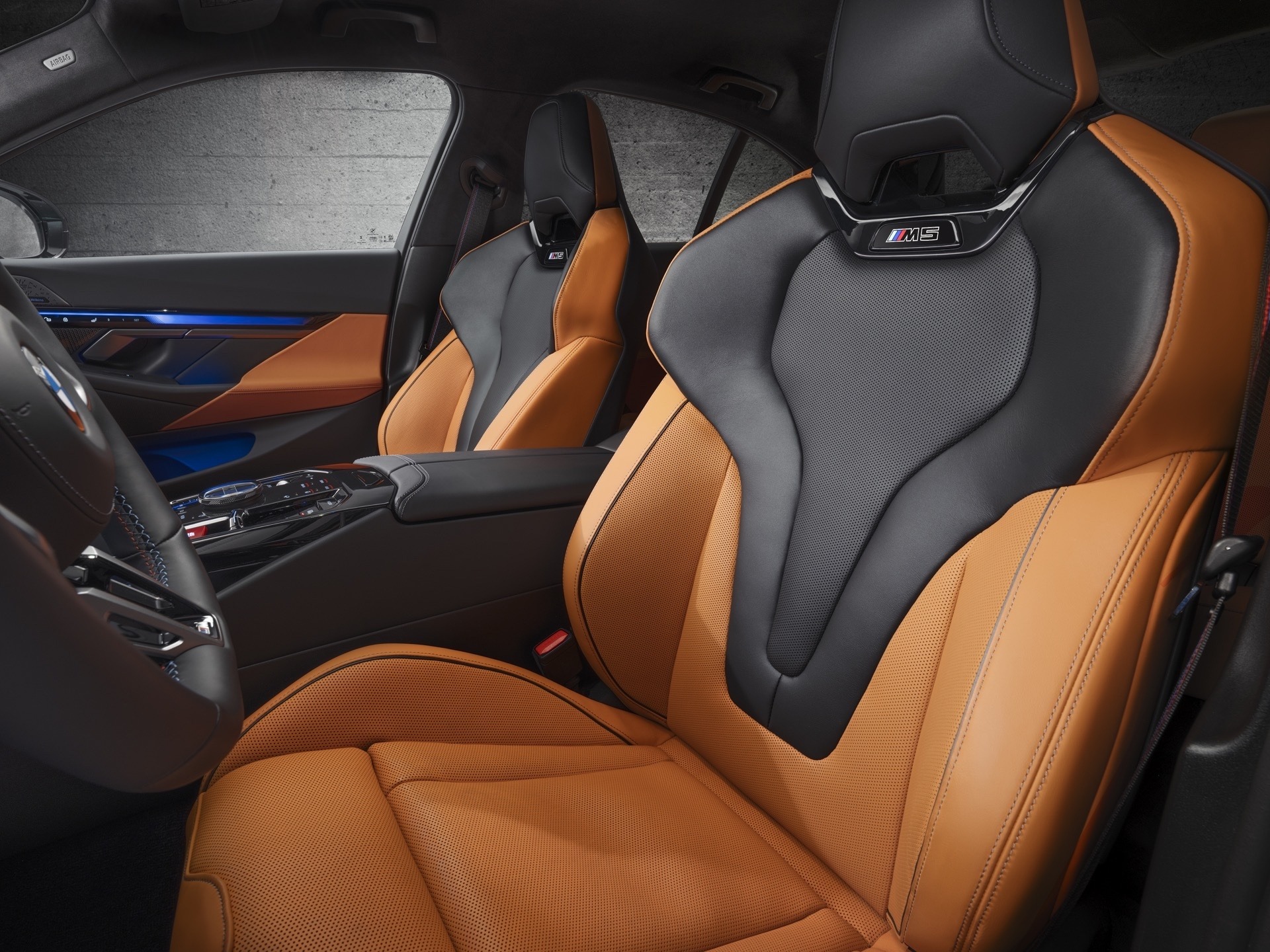 2025 BMW M5 75