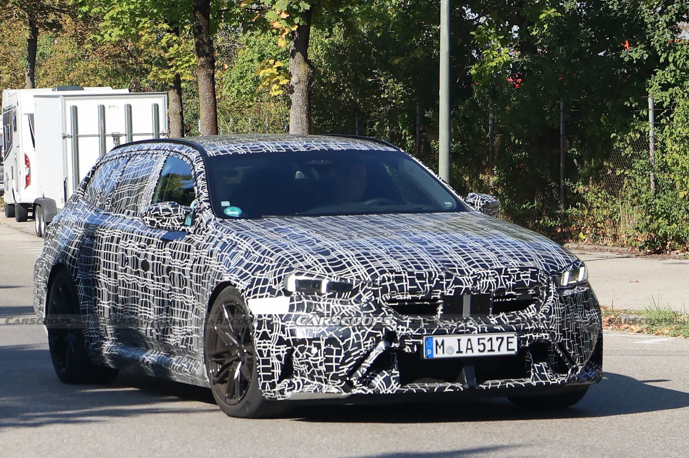 BMW M5 Touring spy shots 00003