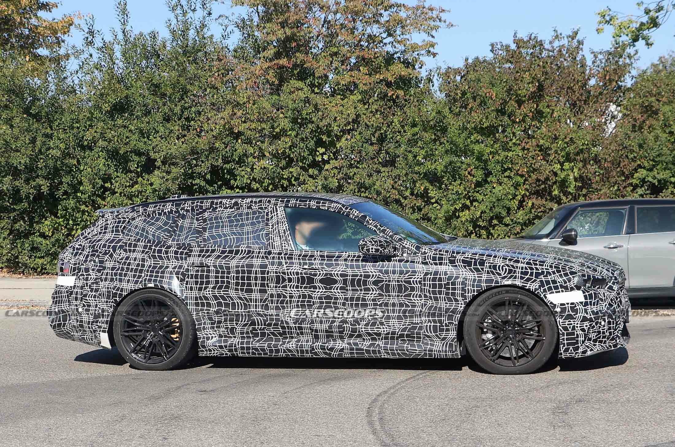 BMW M5 Touring spy shots 00008