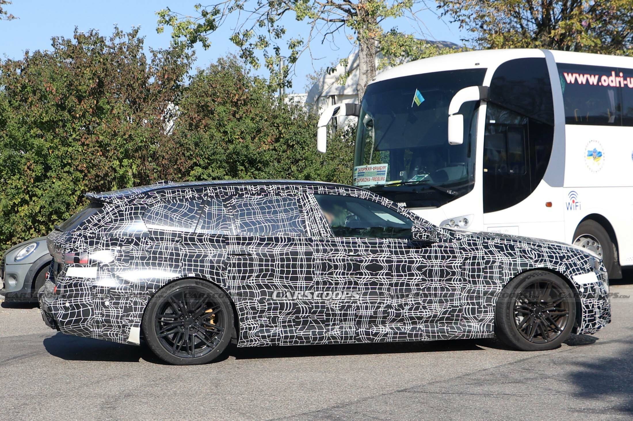 BMW M5 Touring spy shots 00009