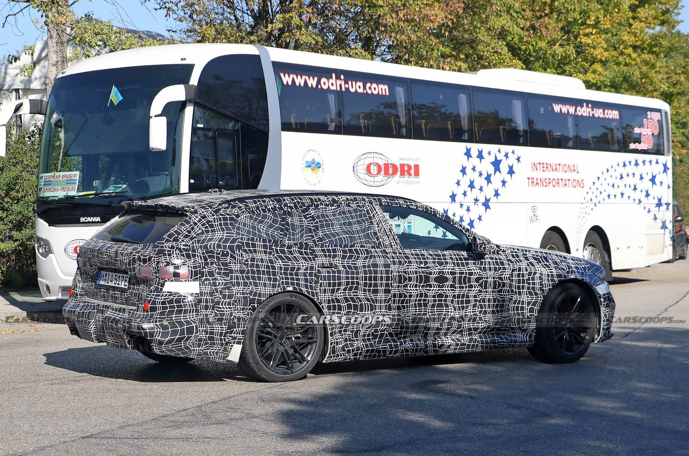 BMW M5 Touring spy shots 00010