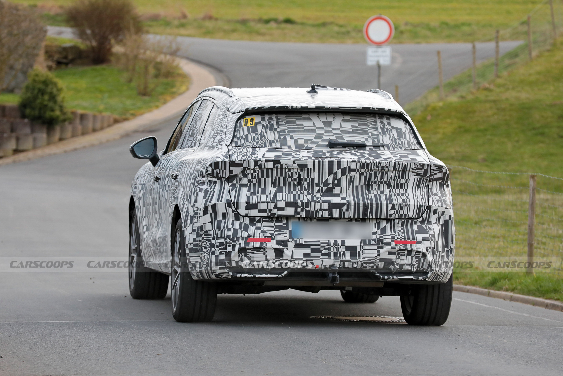2025 CUPRA Terramar prototype 25