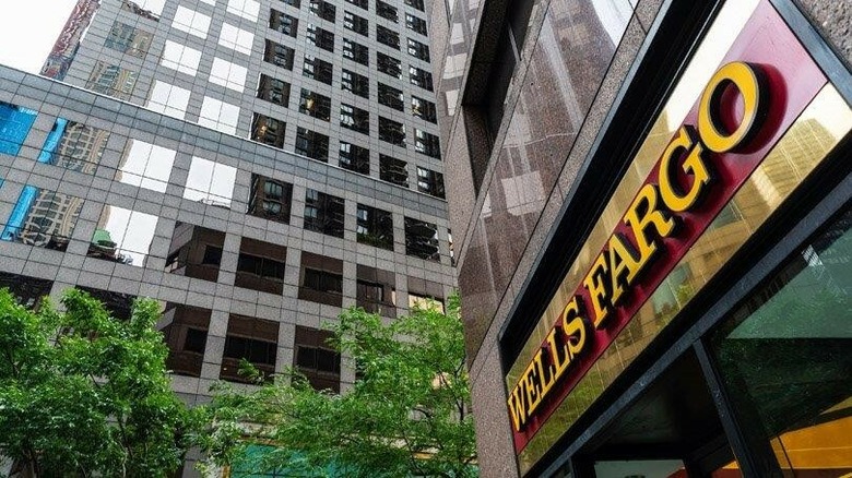 Wells Fargo 726 1