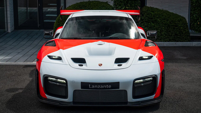 Lanzante-Porsche-935-aa