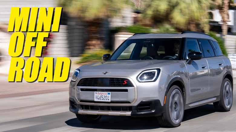 Mini-Countryman-b
