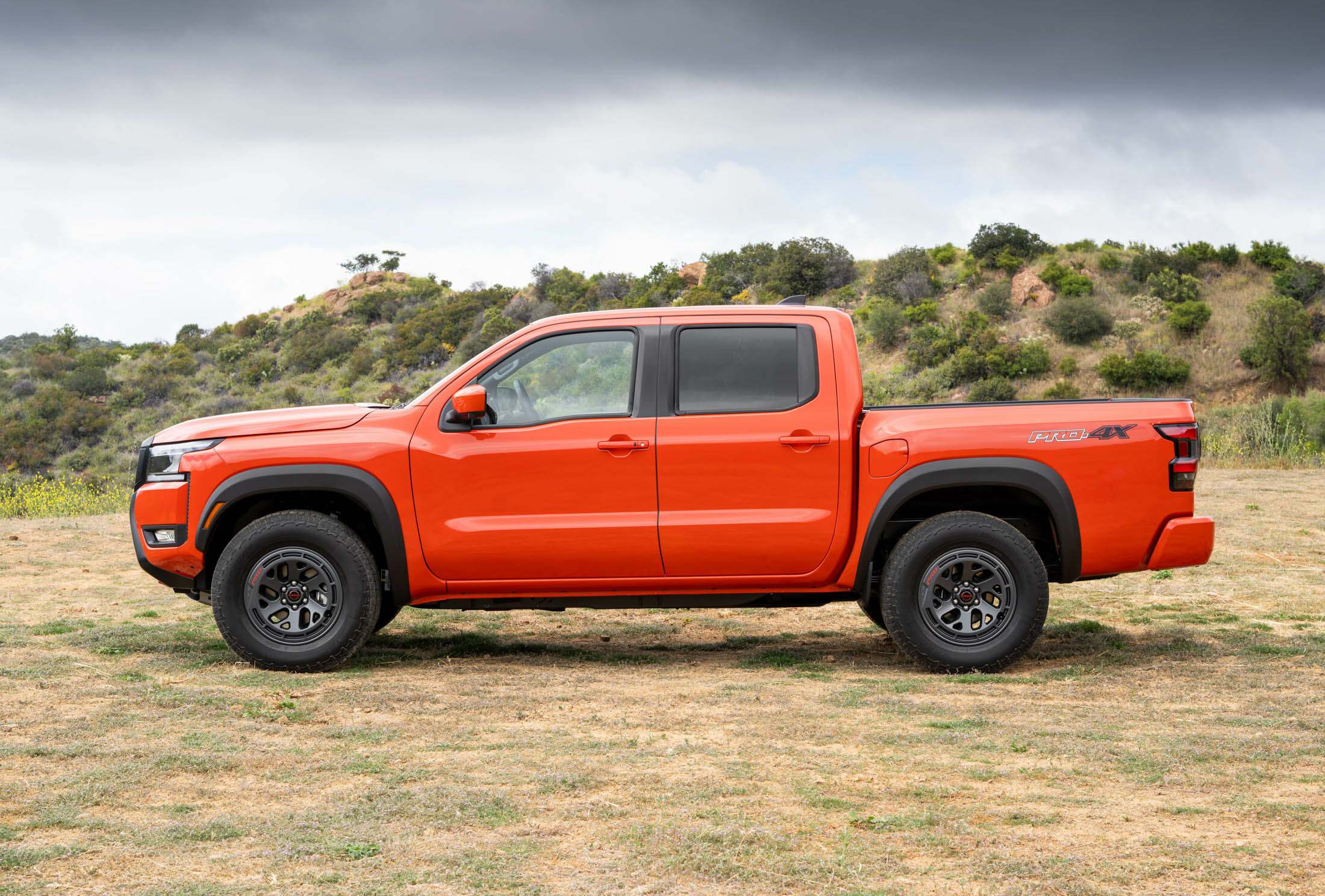 2025 Nissan Frontier 00001
