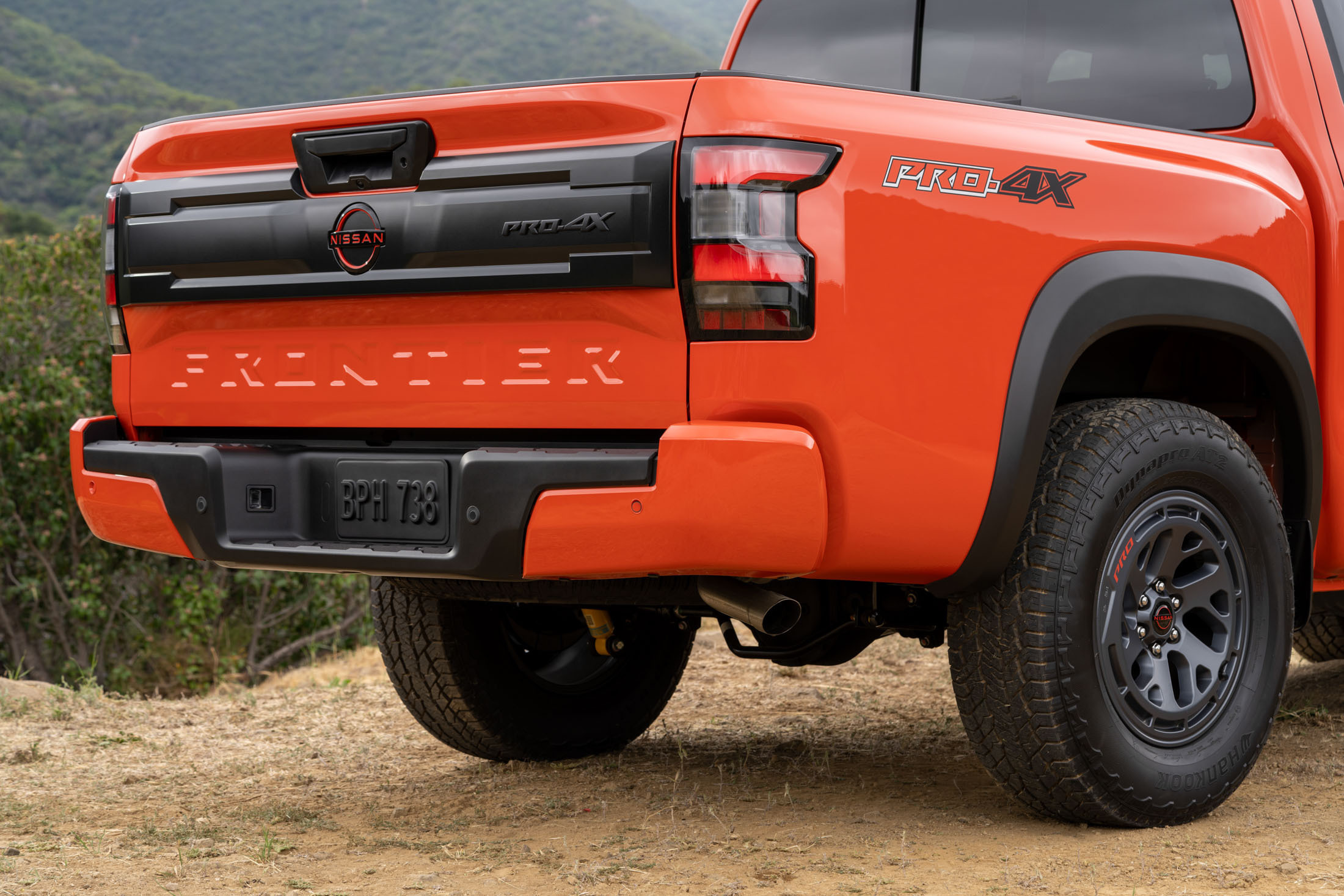2025 Nissan Frontier 00009