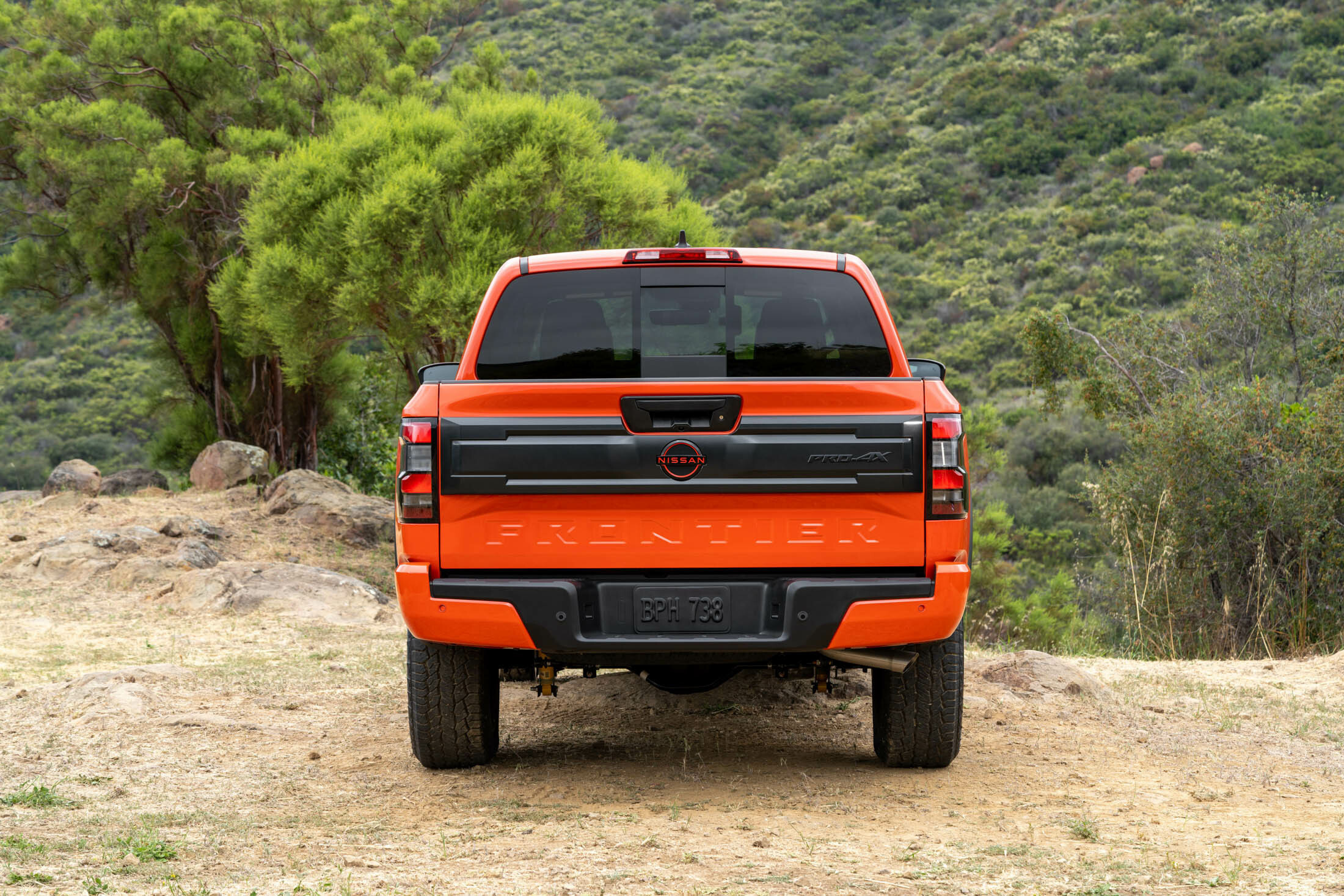 2025 Nissan Frontier 00011
