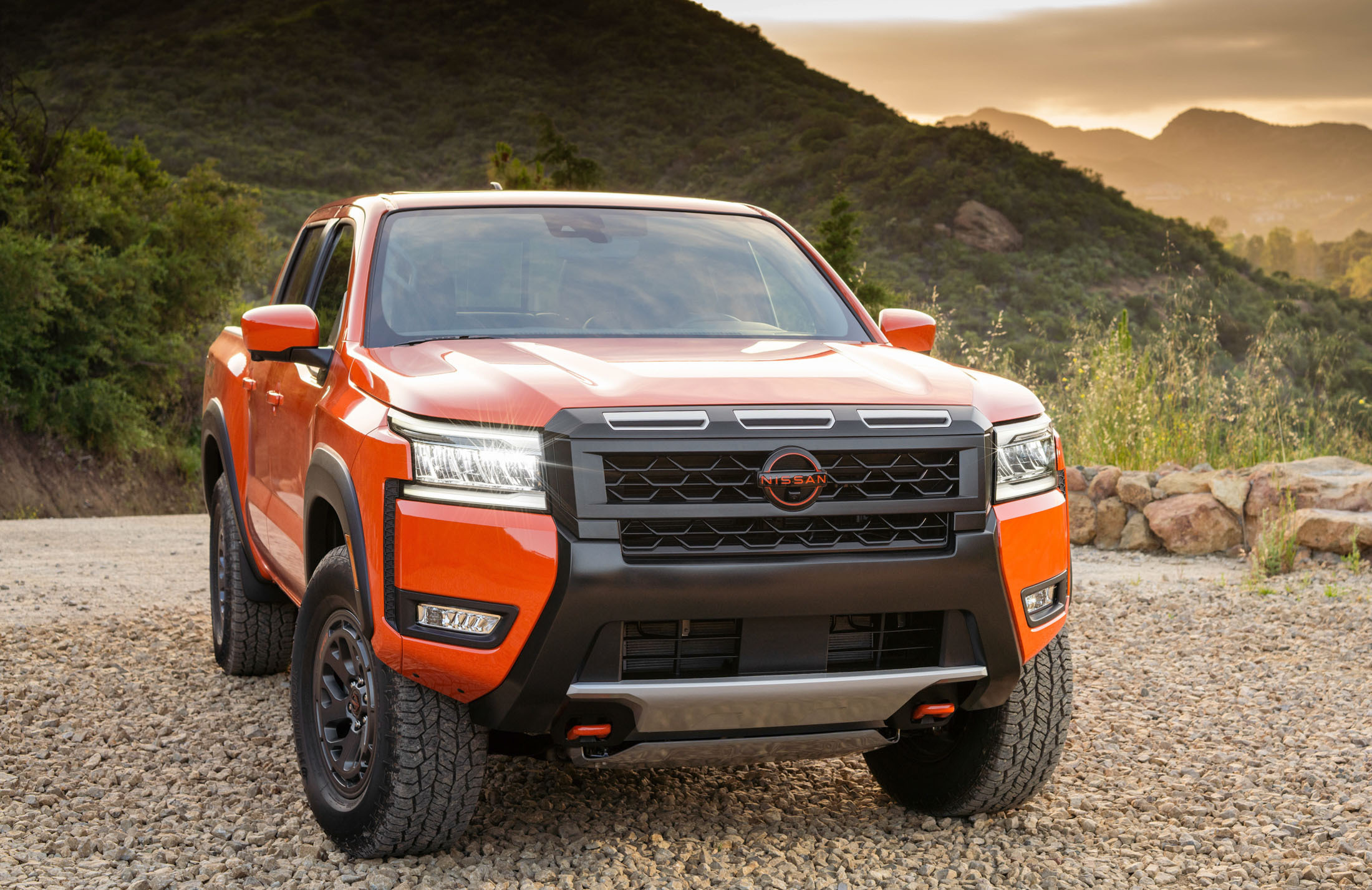 2025 Nissan Frontier 00026