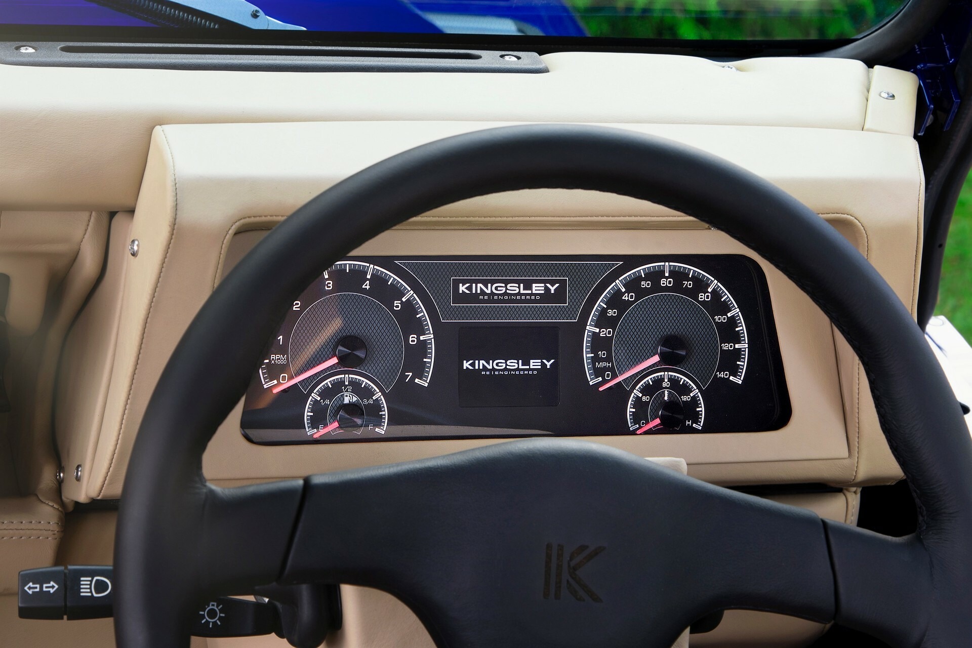 Kingsley Land Rover Defender - 2