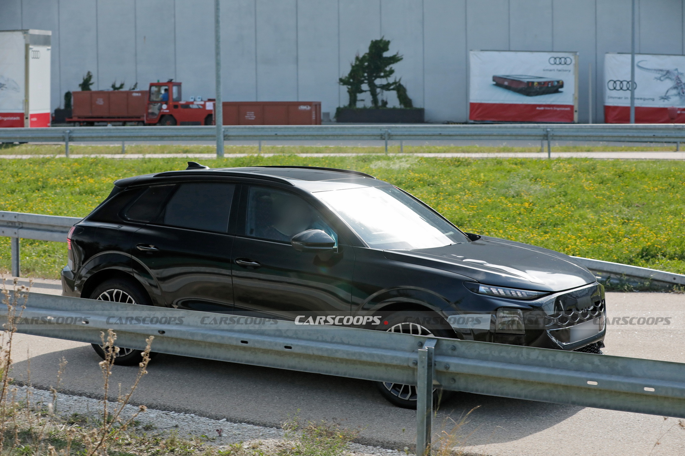 2026 Audi Q3 00012