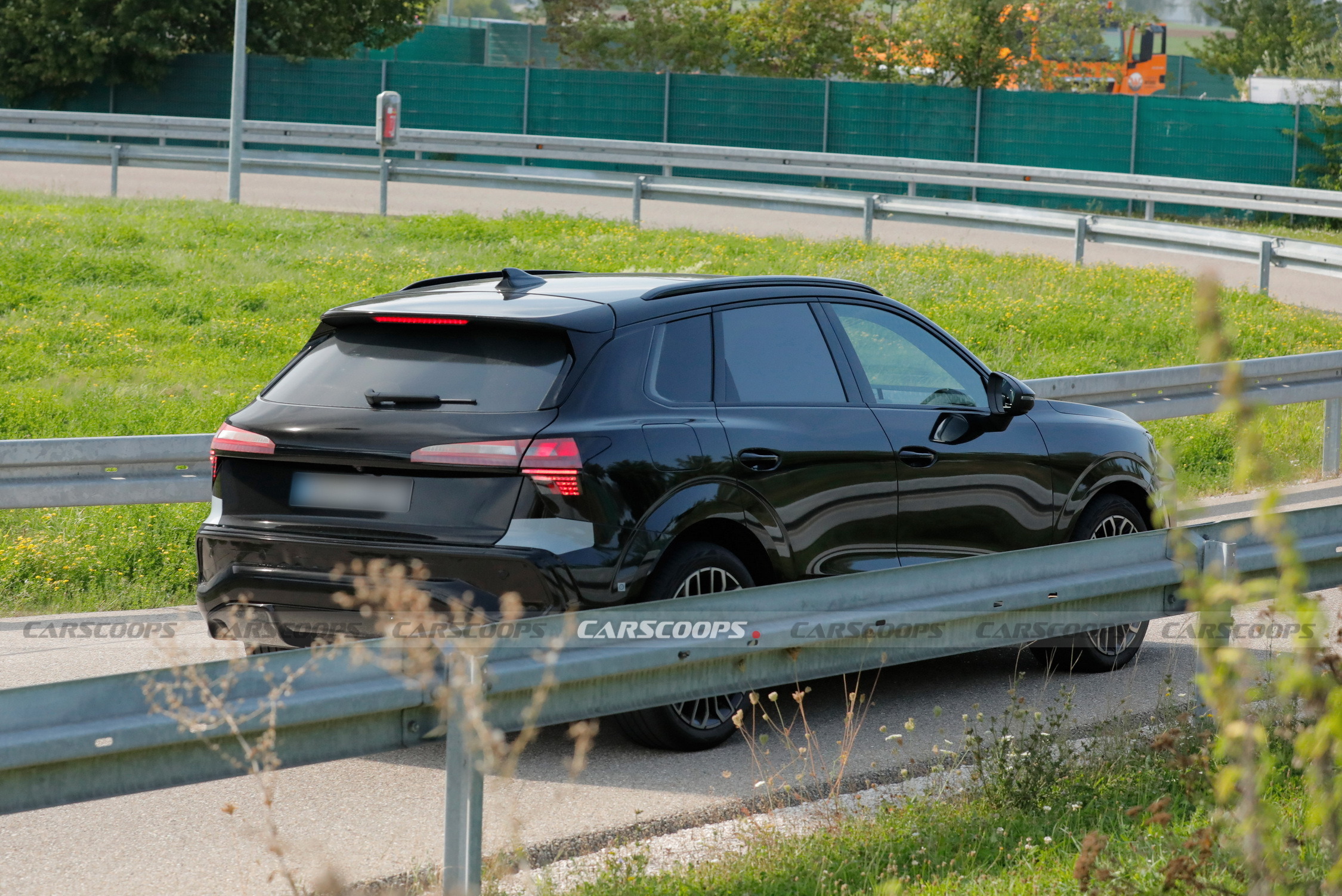 2026 Audi Q3 00016