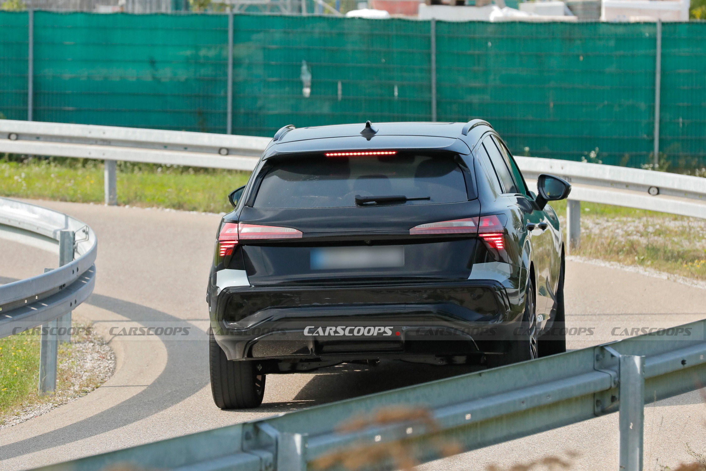 2026 Audi Q3 00018