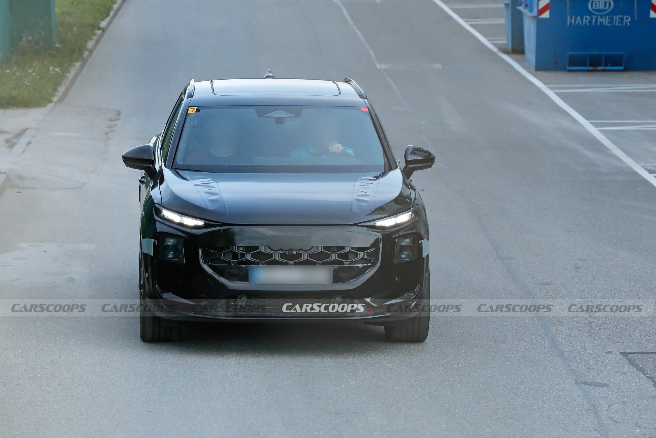 2026 Audi Q3 00023