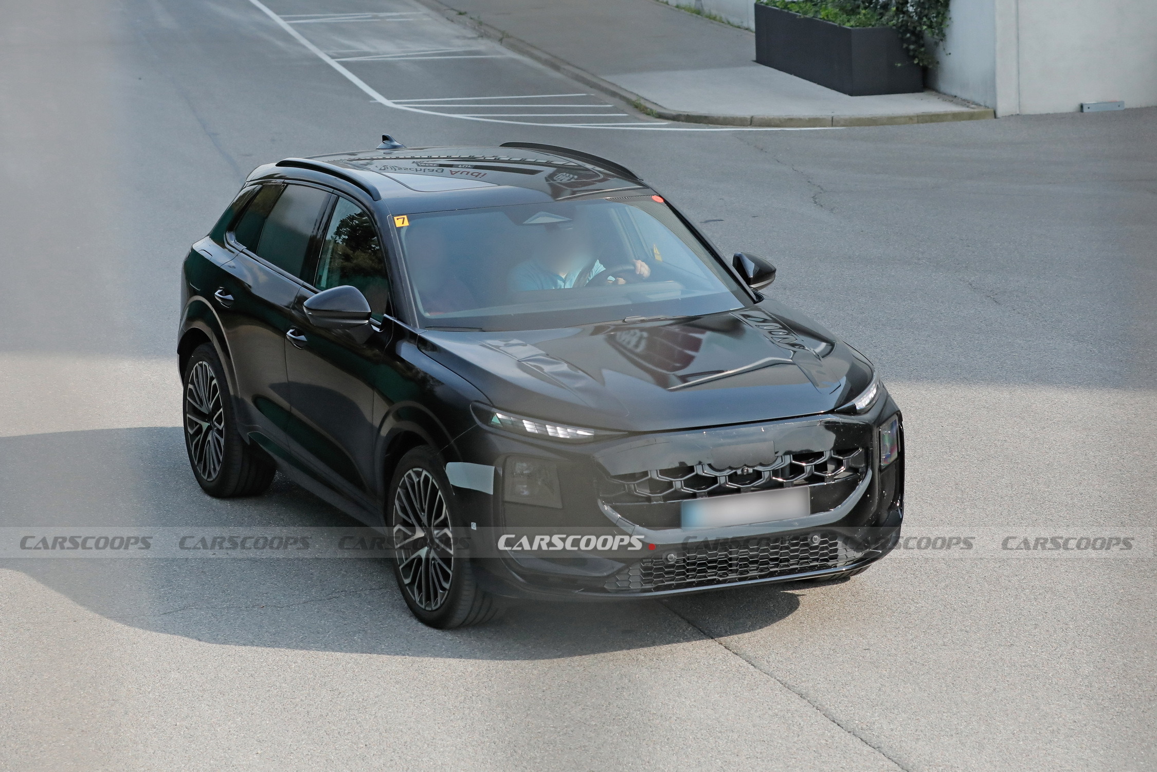 2026 Audi Q3 00025