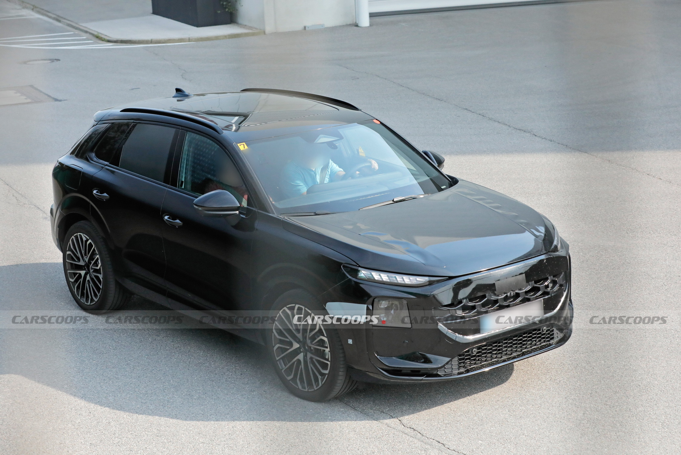 2026 Audi Q3 00026