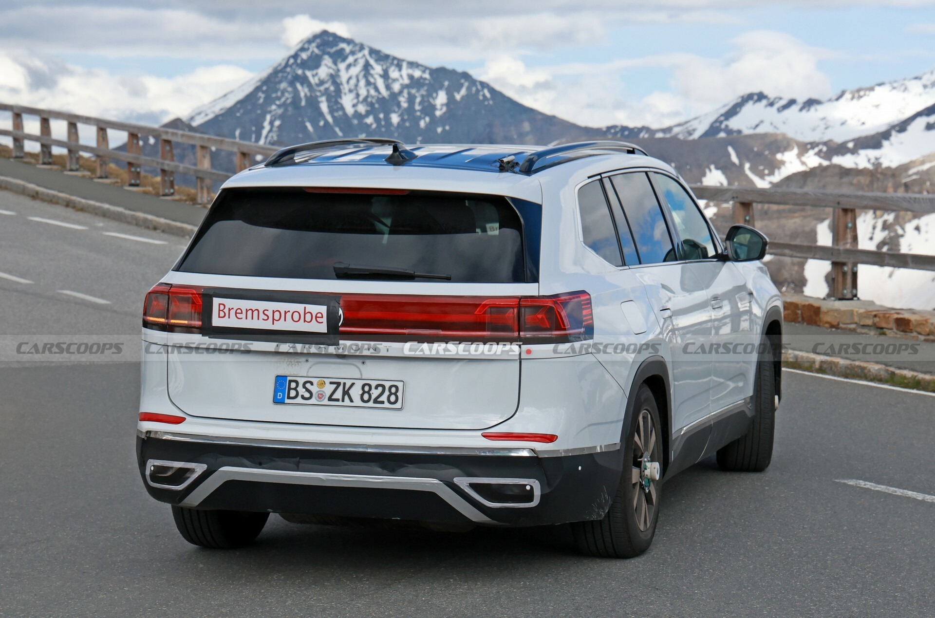 2026 VW Atlas 530 110
