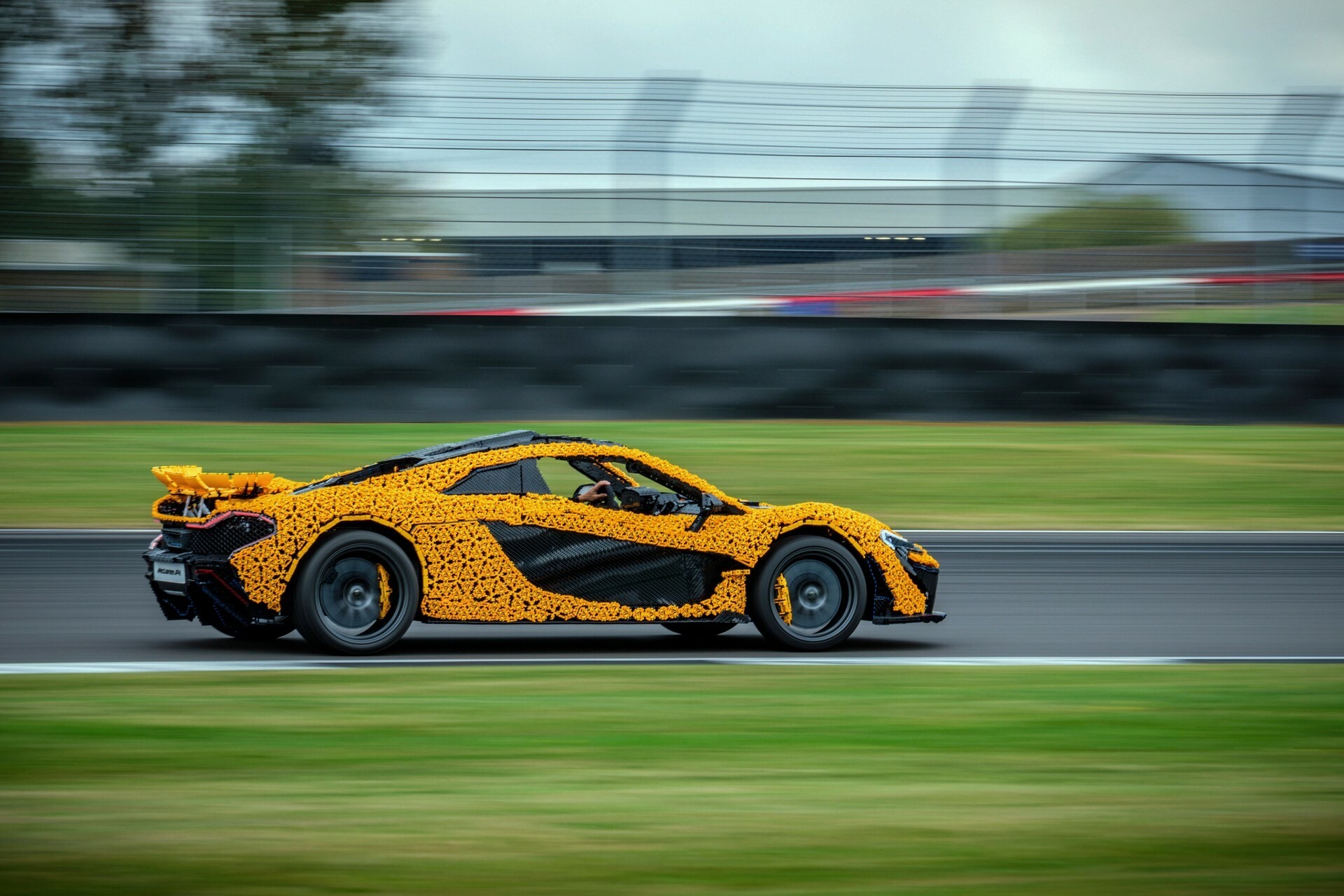 McLaren P1 Lego - 4