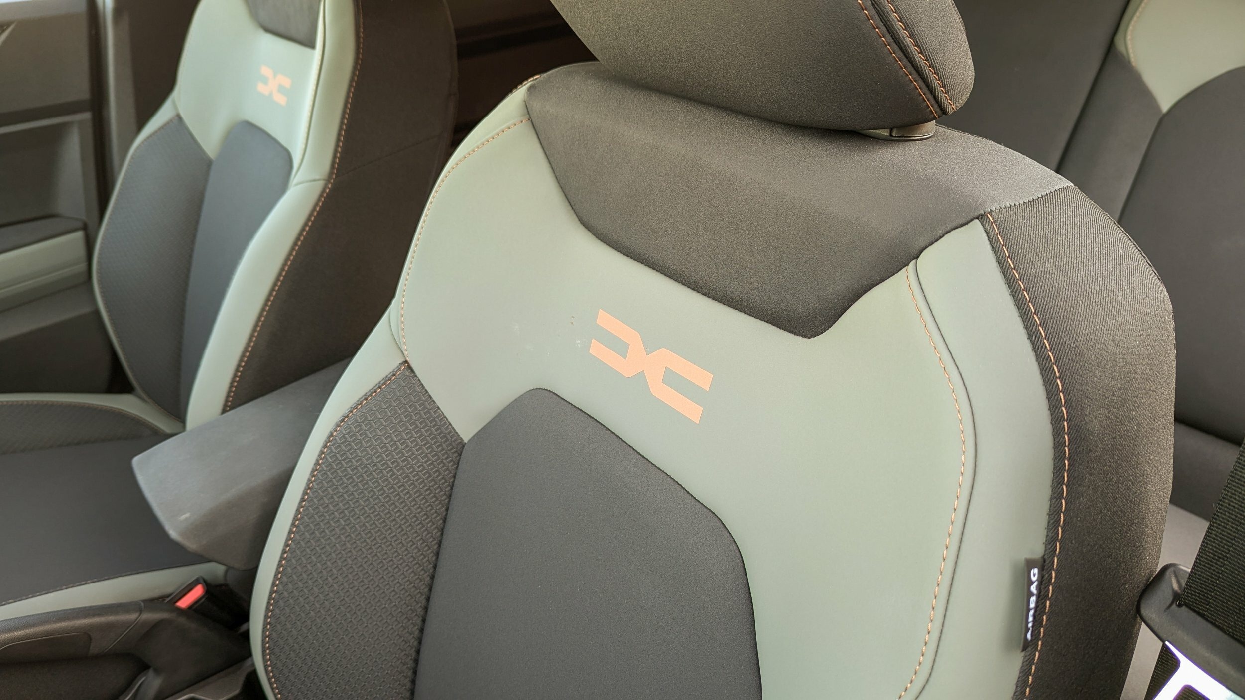 Dacia Duster III - Interior (13)