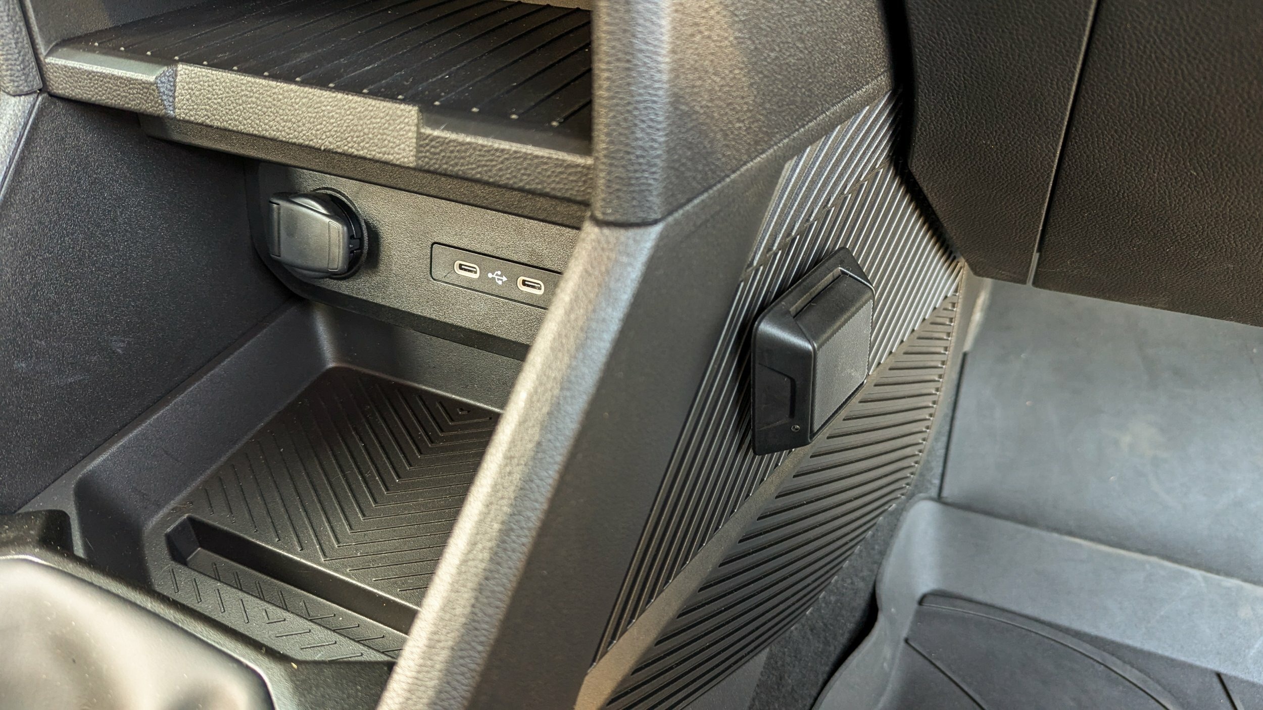 Dacia Duster III - Interior (15)