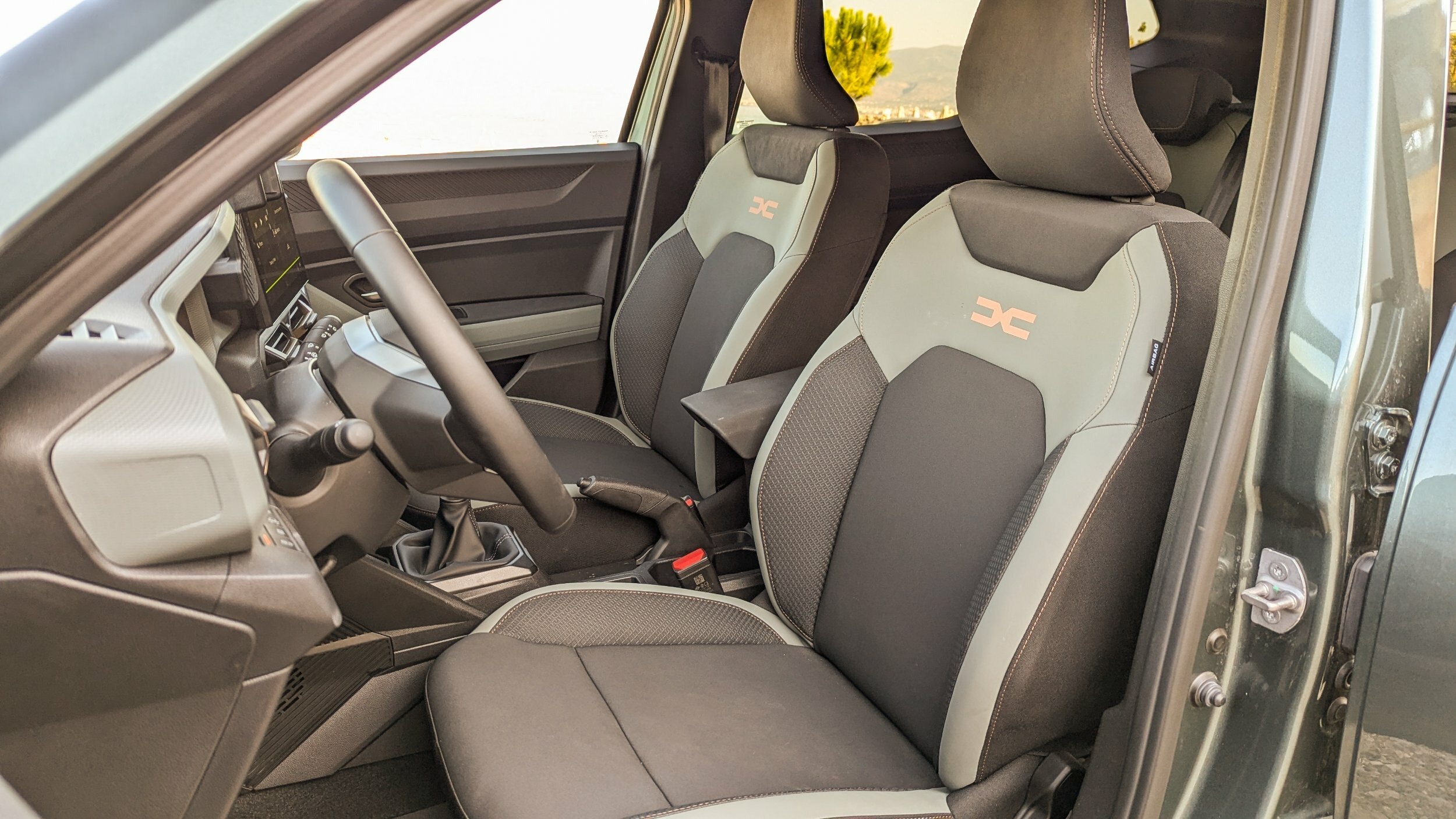 Dacia Duster III - Interior (9)