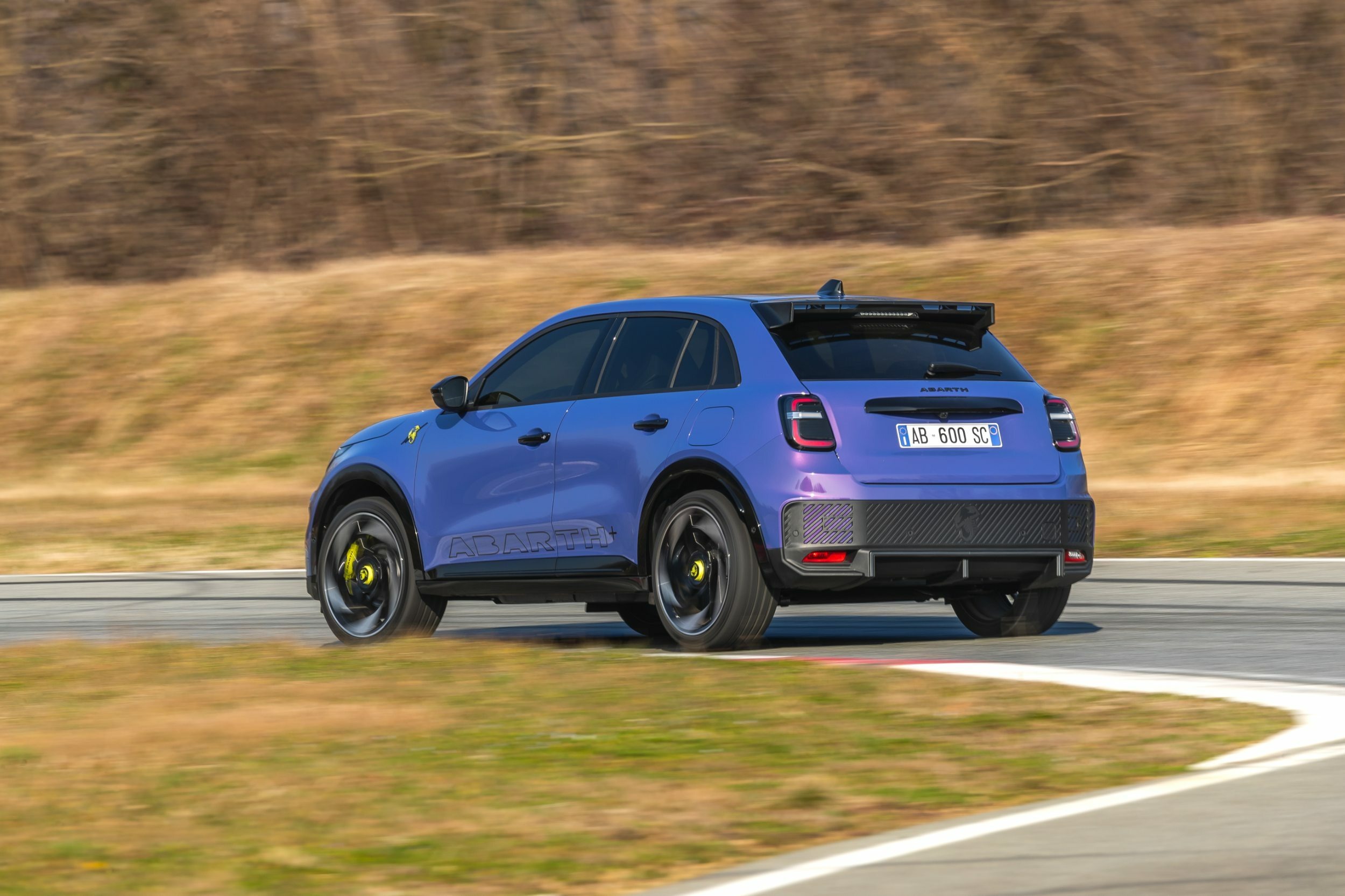 Abarth 600e Scorpionissima (12)