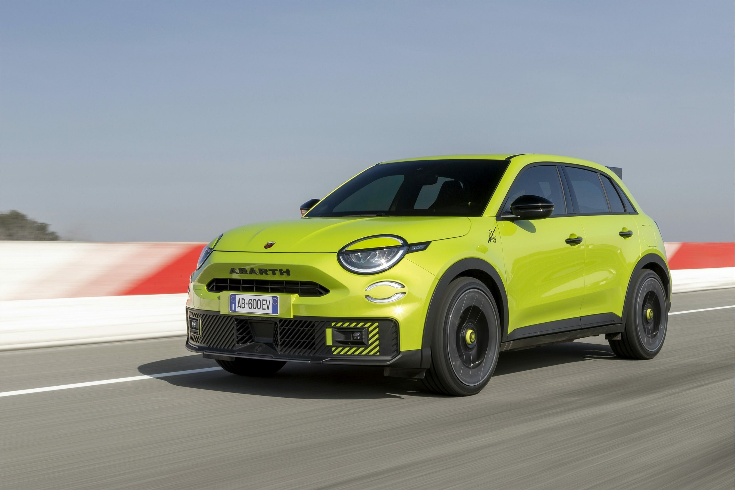 Abarth 600e Turismo (6)